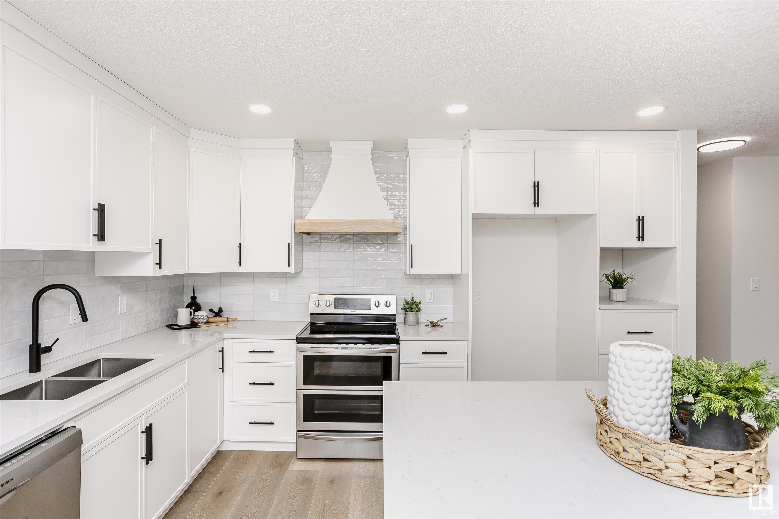      #17 10 GRANGE DR , St. Albert,  ,T8N 5Z2 ;  Listing Number: MLS E4420680