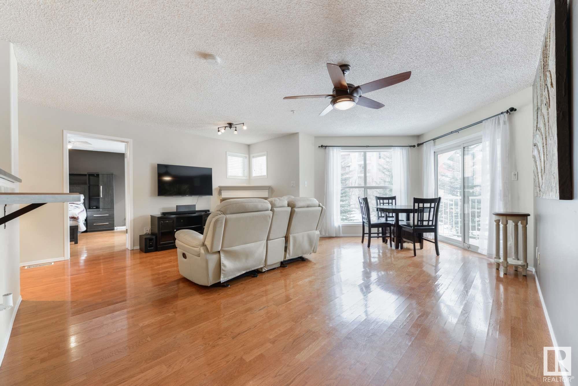      #206 10221 111 NW , Edmonton,  ,T2K 2W5 ;  Listing Number: MLS E4420682