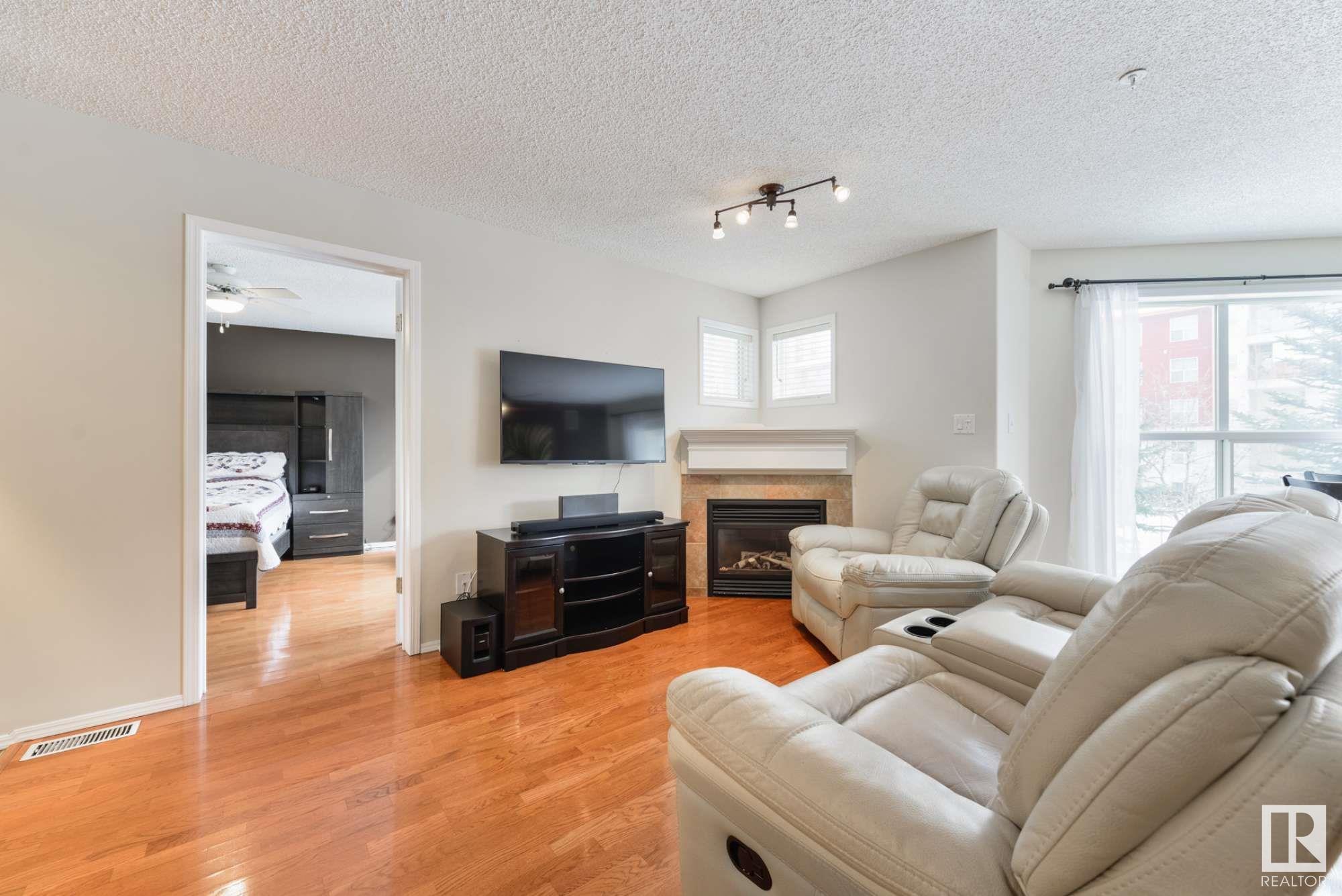      #206 10221 111 NW , Edmonton,  ,T2K 2W5 ;  Listing Number: MLS E4420682