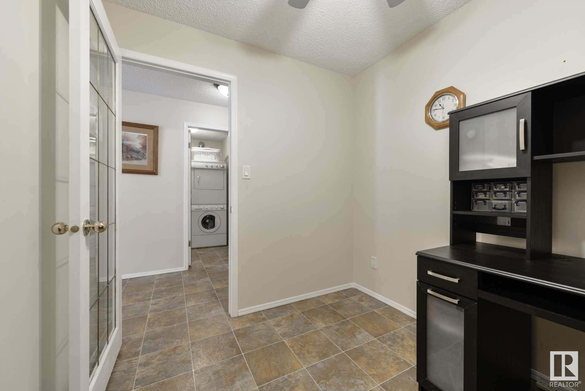      #206 10221 111 NW , Edmonton,  ,T2K 2W5 ;  Listing Number: MLS E4420682