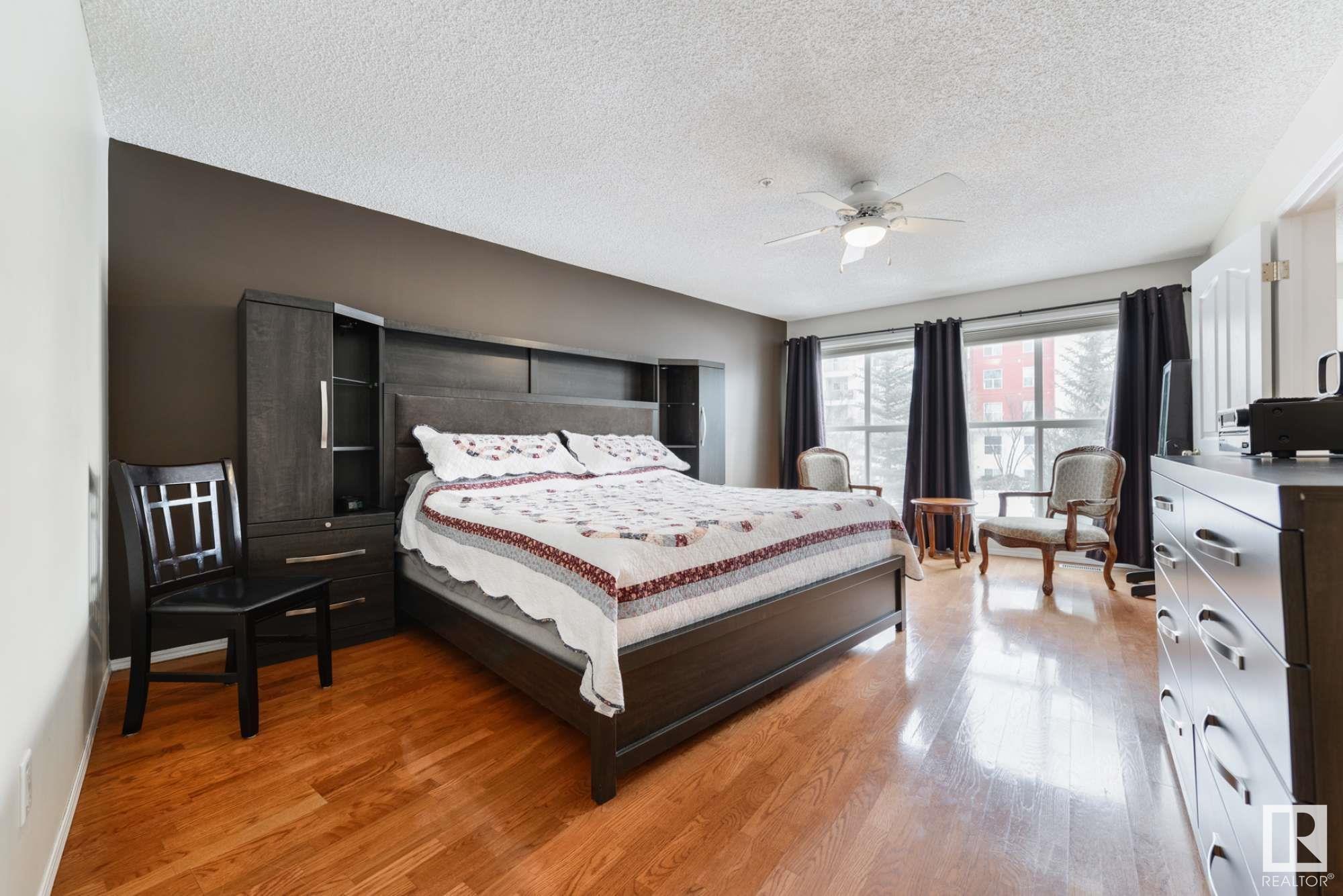      #206 10221 111 NW , Edmonton,  ,T2K 2W5 ;  Listing Number: MLS E4420682