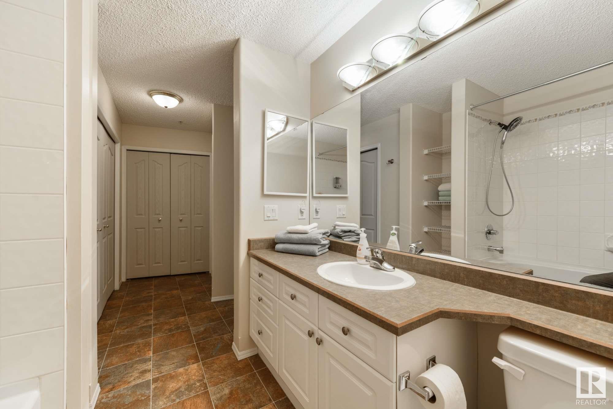      #206 10221 111 NW , Edmonton,  ,T2K 2W5 ;  Listing Number: MLS E4420682