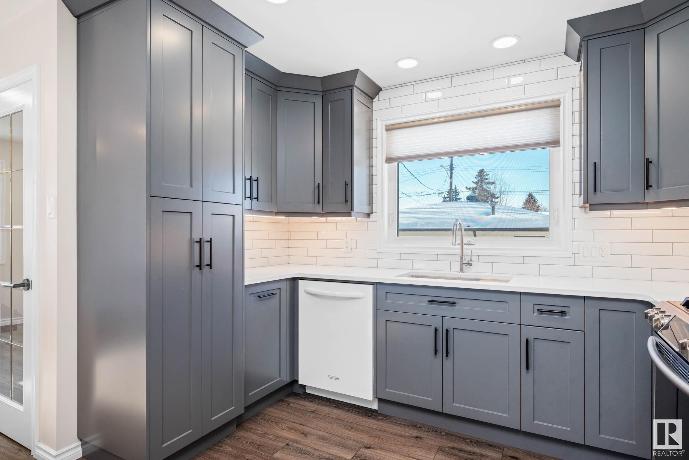      4716 116A ST NW , Edmonton,  ,T6H 3R4 ;  Listing Number: MLS E4420685
