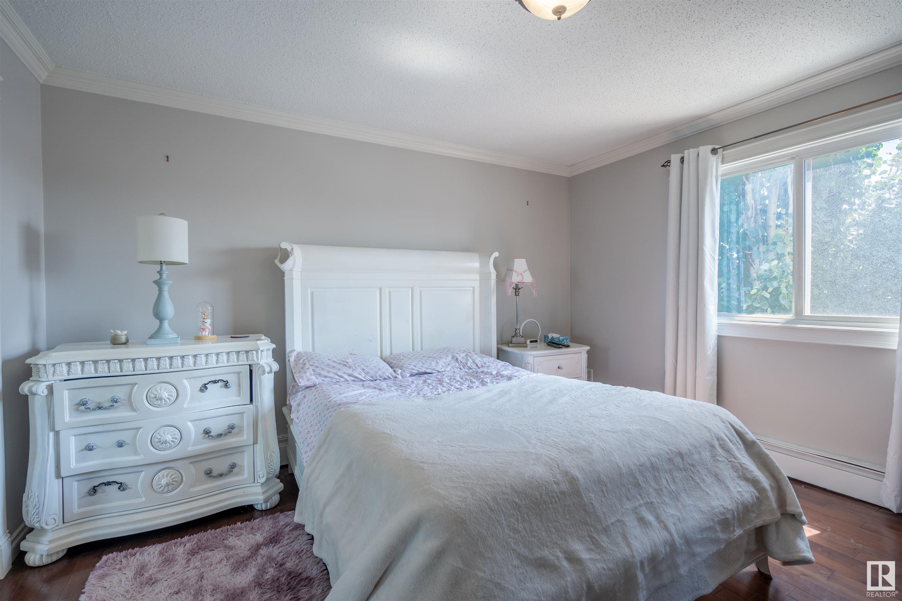      #404 10625 83 AV NW , Edmonton,  ,T6E 2E3 ;  Listing Number: MLS E4420693
