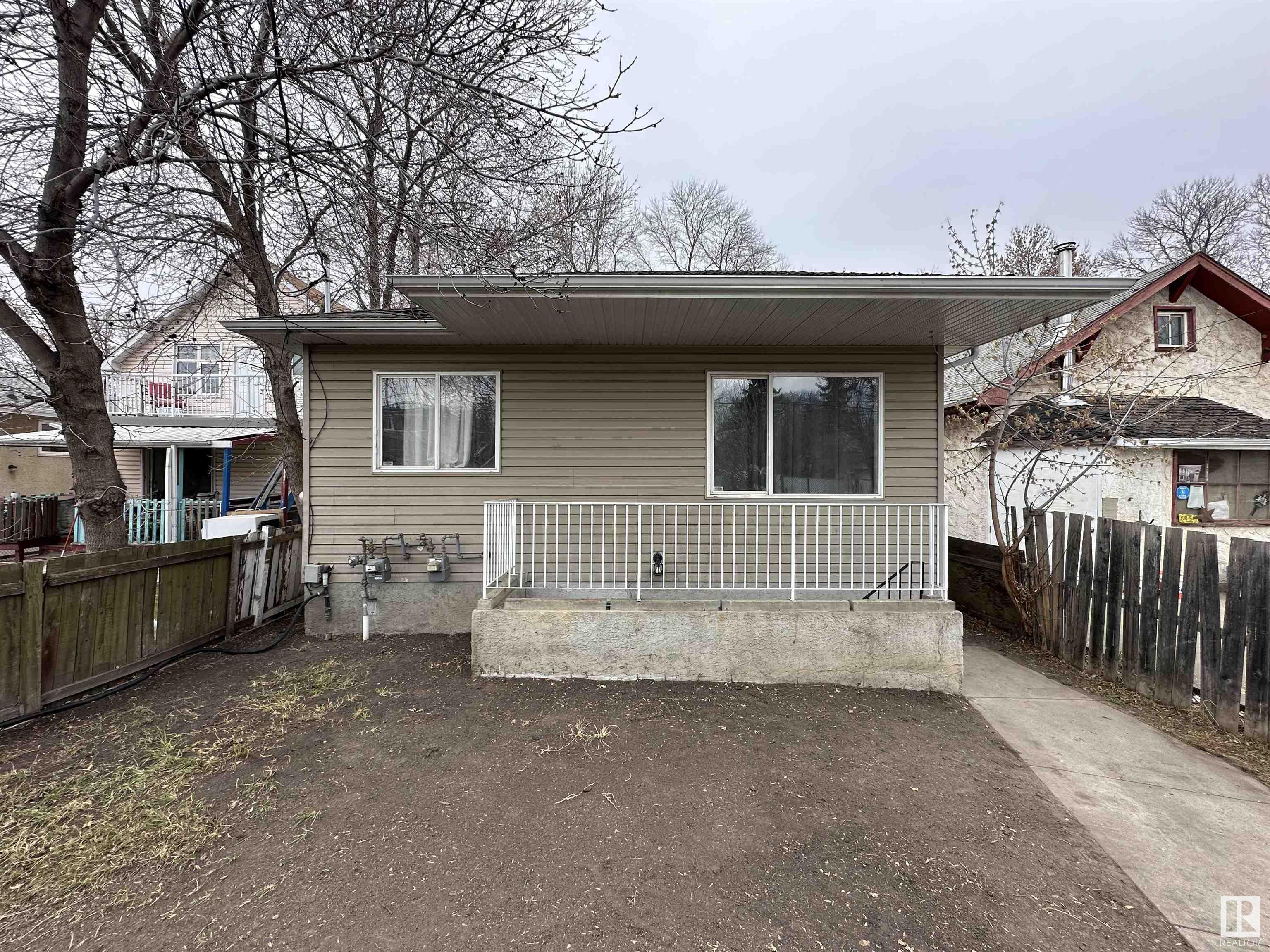      9637/9635 109A AV NW , Edmonton,  ,T5H 1G4 ;  Listing Number: MLS E4420694