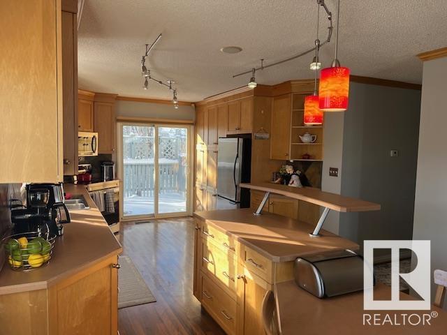      19019 56 AV NW , Edmonton,  ,T6M 2L3 ;  Listing Number: MLS E4420695