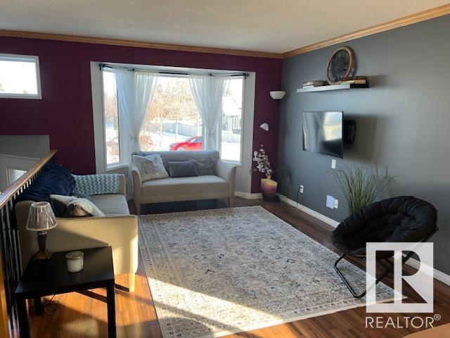      19019 56 AV NW , Edmonton,  ,T6M 2L3 ;  Listing Number: MLS E4420695