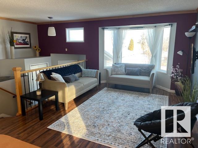      19019 56 AV NW , Edmonton,  ,T6M 2L3 ;  Listing Number: MLS E4420695