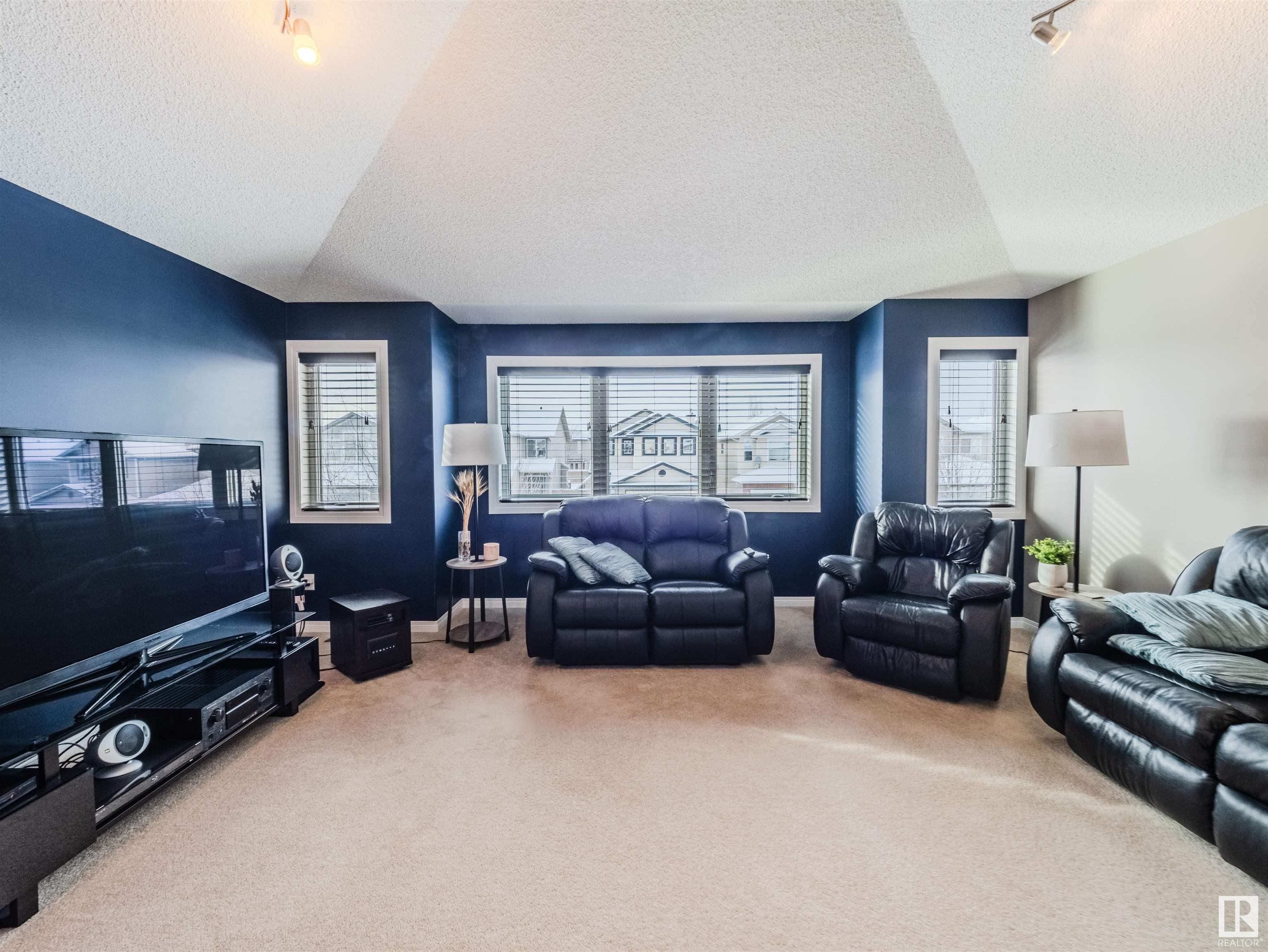      8461 SLOANE CR NW , Edmonton,  ,T6R 0L2 ;  Listing Number: MLS E4420697
