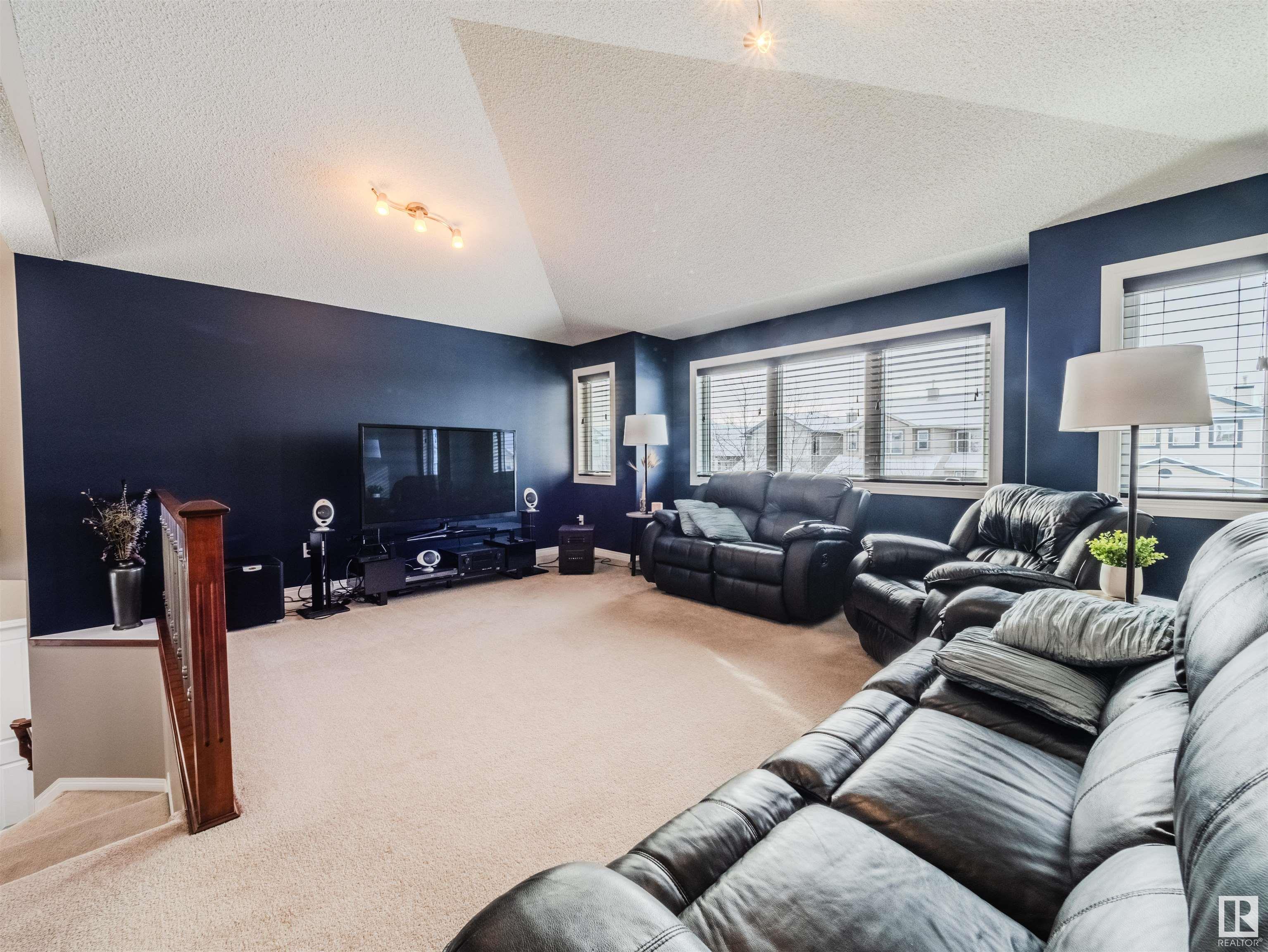      8461 SLOANE CR NW , Edmonton,  ,T6R 0L2 ;  Listing Number: MLS E4420697