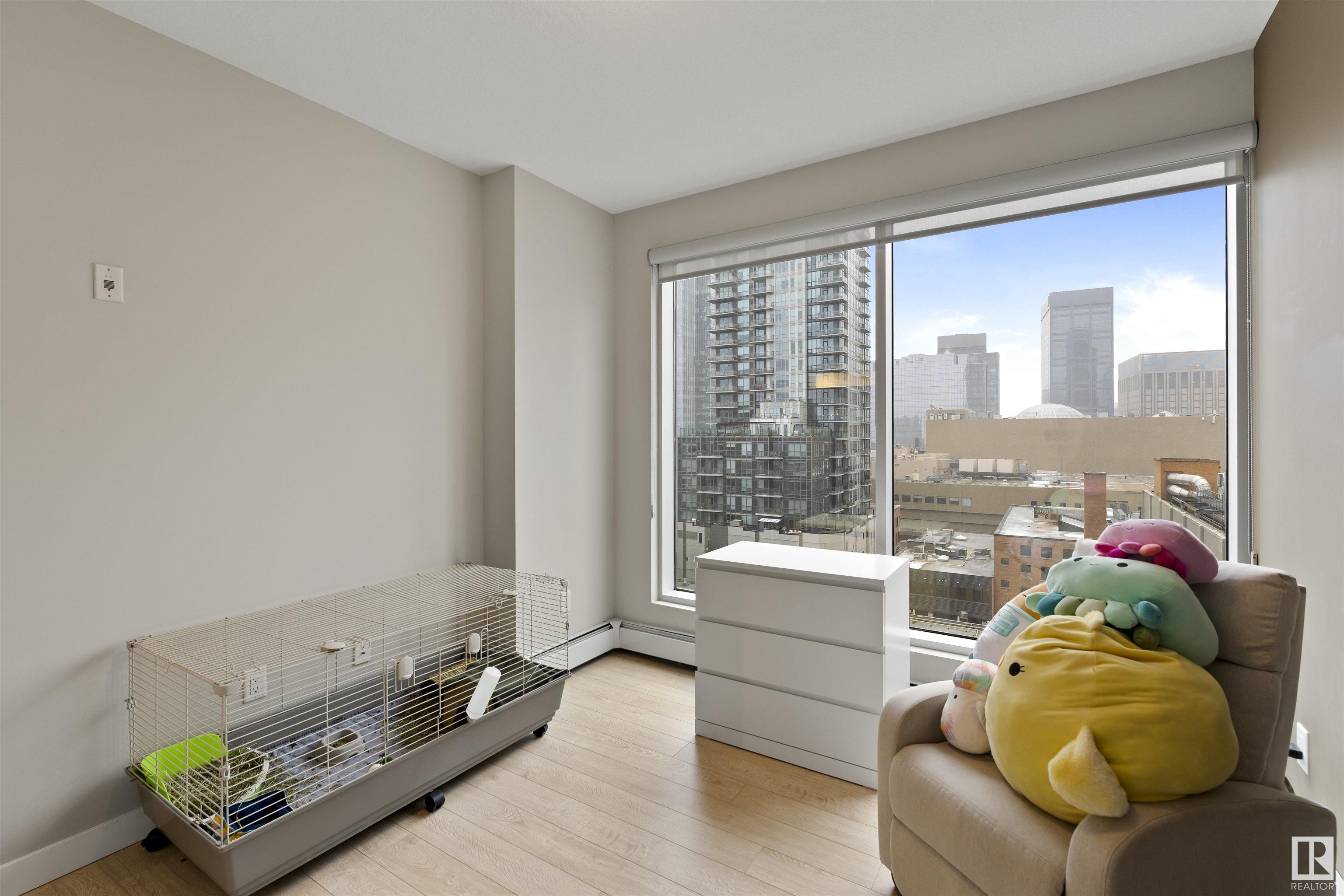      #905 10226 104 ST NW , Edmonton,  ,T5J 1B8 ;  Listing Number: MLS E4420701