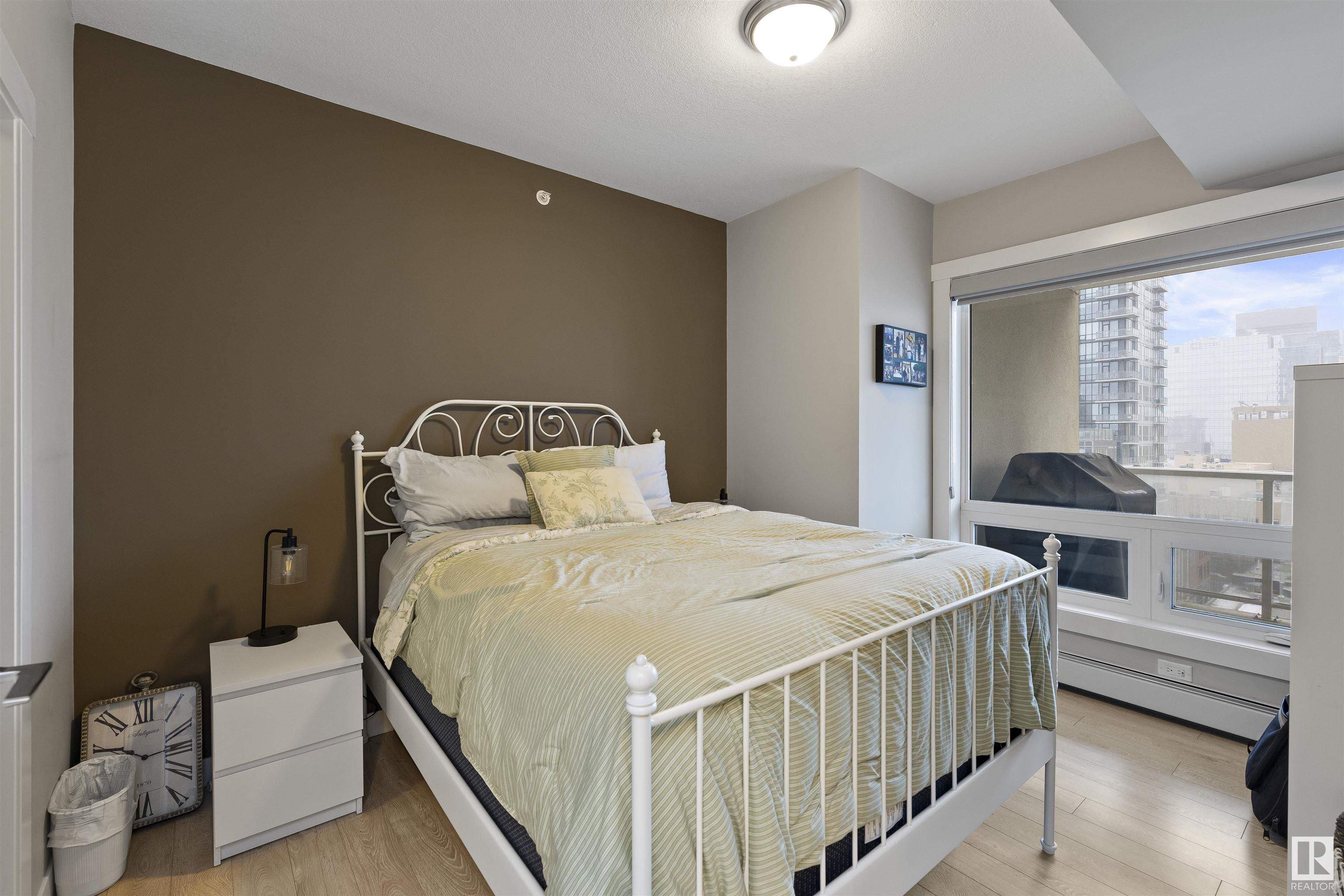      #905 10226 104 ST NW , Edmonton,  ,T5J 1B8 ;  Listing Number: MLS E4420701