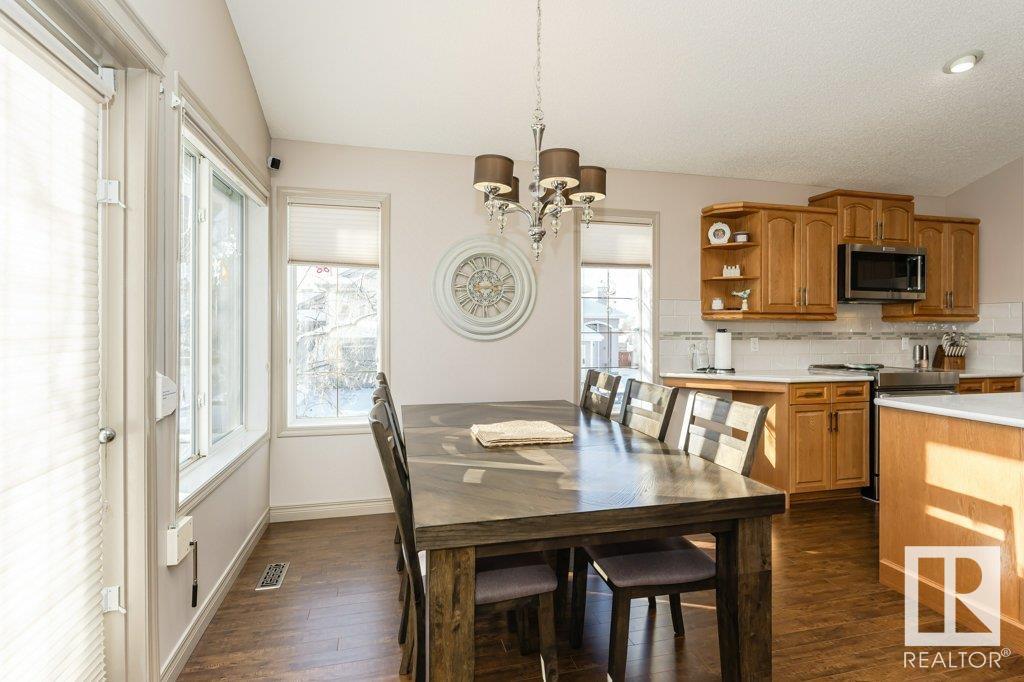      3325 40A AV NW , Edmonton,  ,T6T 1P1 ;  Listing Number: MLS E4420708