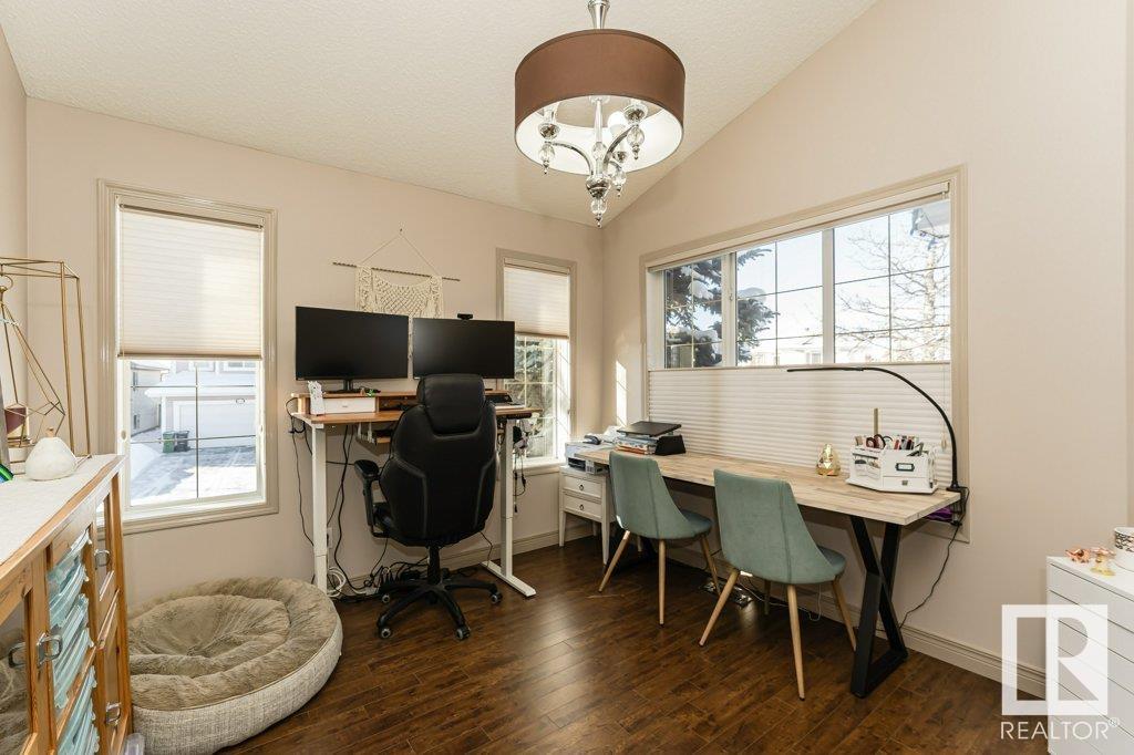      3325 40A AV NW , Edmonton,  ,T6T 1P1 ;  Listing Number: MLS E4420708