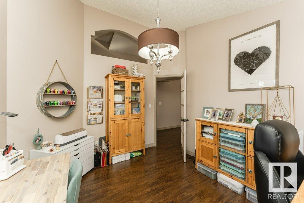      3325 40A AV NW , Edmonton,  ,T6T 1P1 ;  Listing Number: MLS E4420708