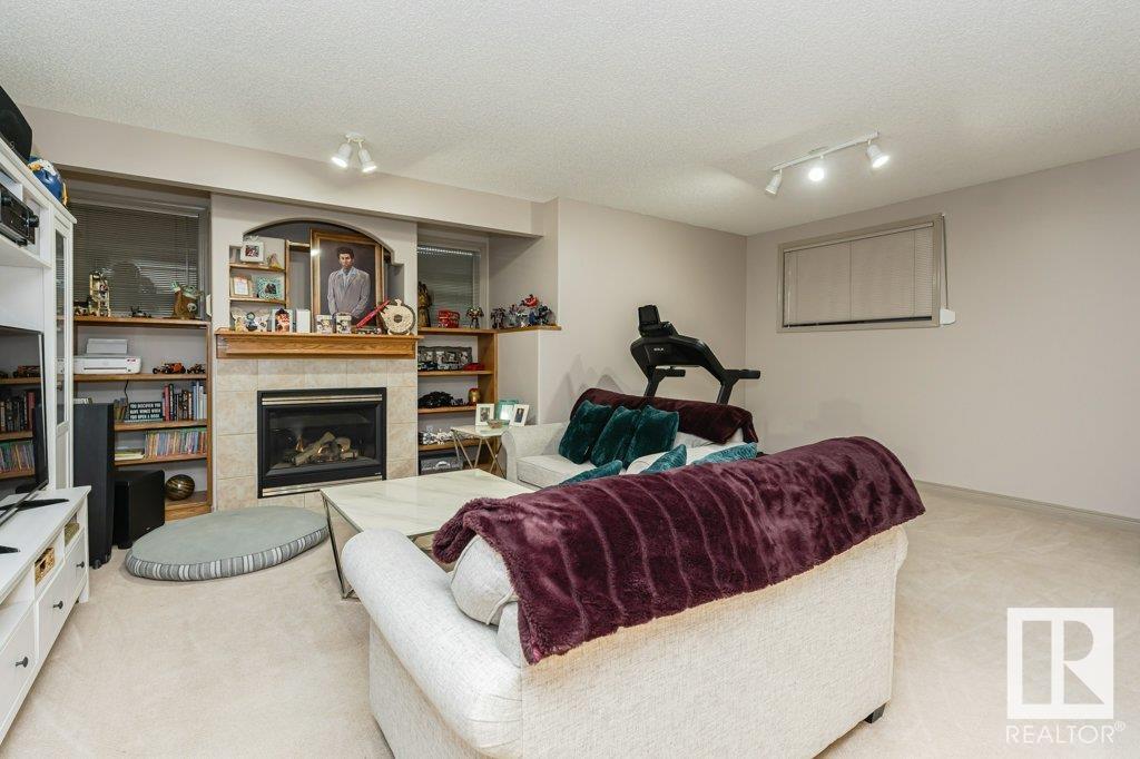      3325 40A AV NW , Edmonton,  ,T6T 1P1 ;  Listing Number: MLS E4420708