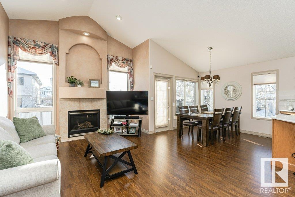      3325 40A AV NW , Edmonton,  ,T6T 1P1 ;  Listing Number: MLS E4420708