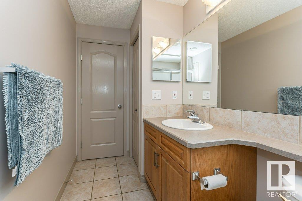      3325 40A AV NW , Edmonton,  ,T6T 1P1 ;  Listing Number: MLS E4420708