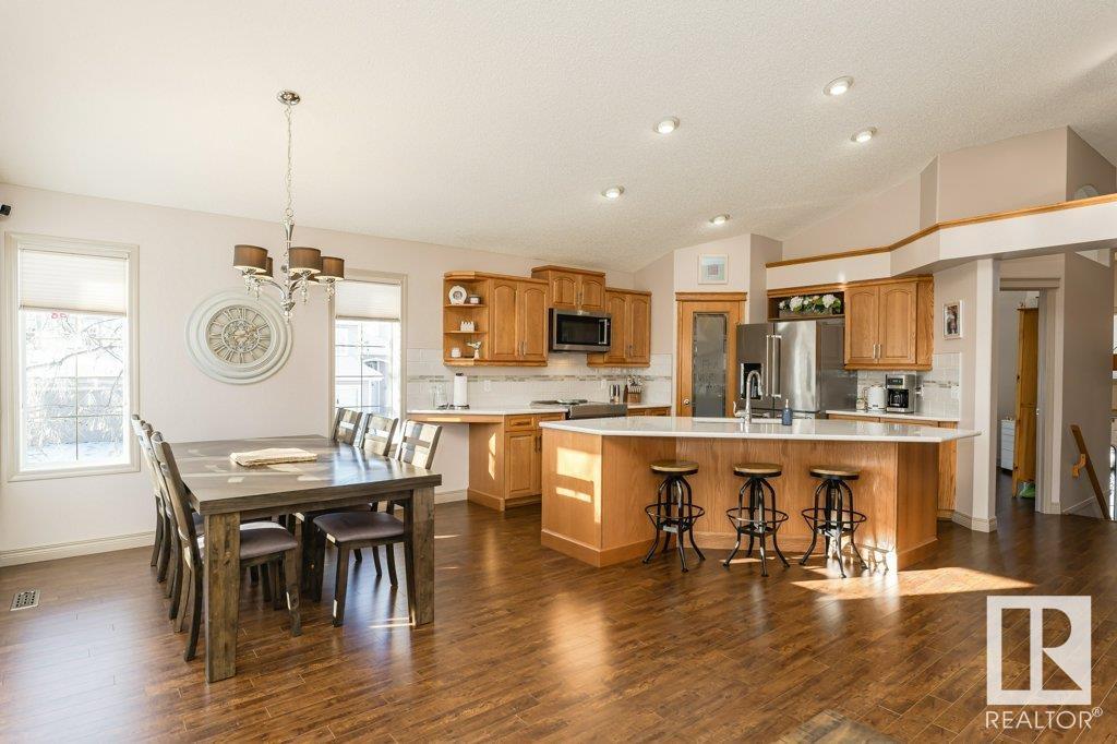      3325 40A AV NW , Edmonton,  ,T6T 1P1 ;  Listing Number: MLS E4420708
