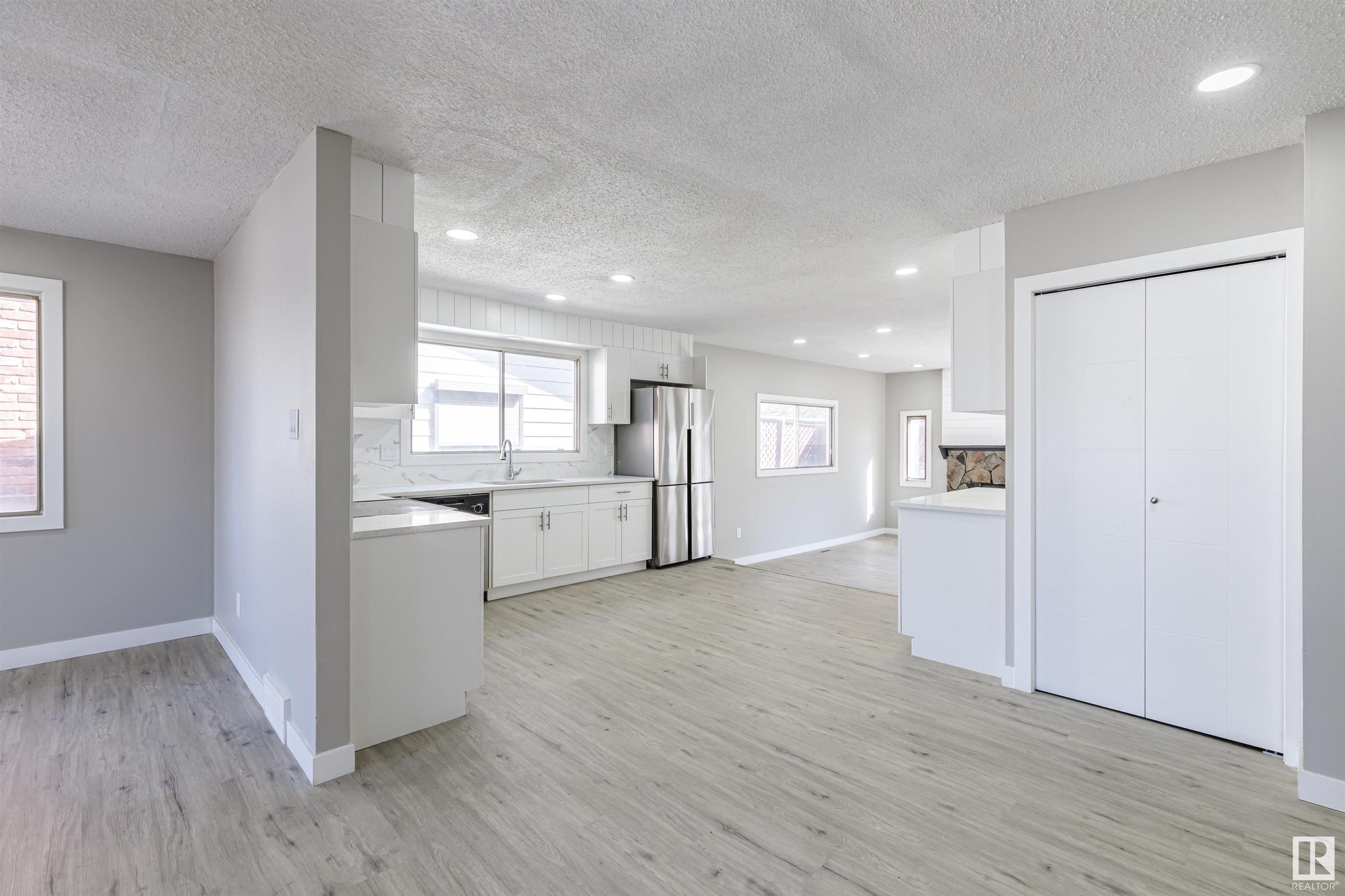      16723 98 ST NW , Edmonton,  ,T5X 2S8 ;  Listing Number: MLS E4420710