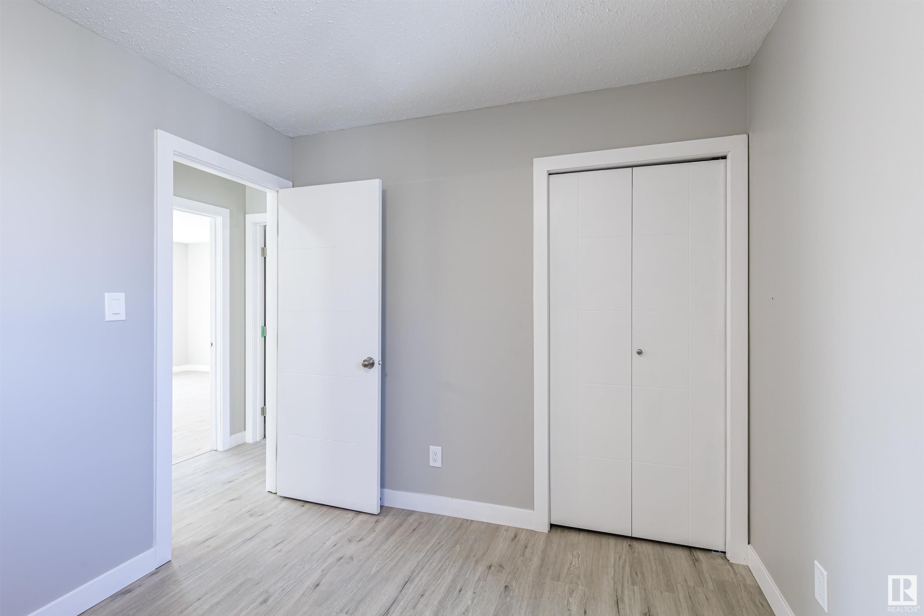     16723 98 ST NW , Edmonton,  ,T5X 2S8 ;  Listing Number: MLS E4420710