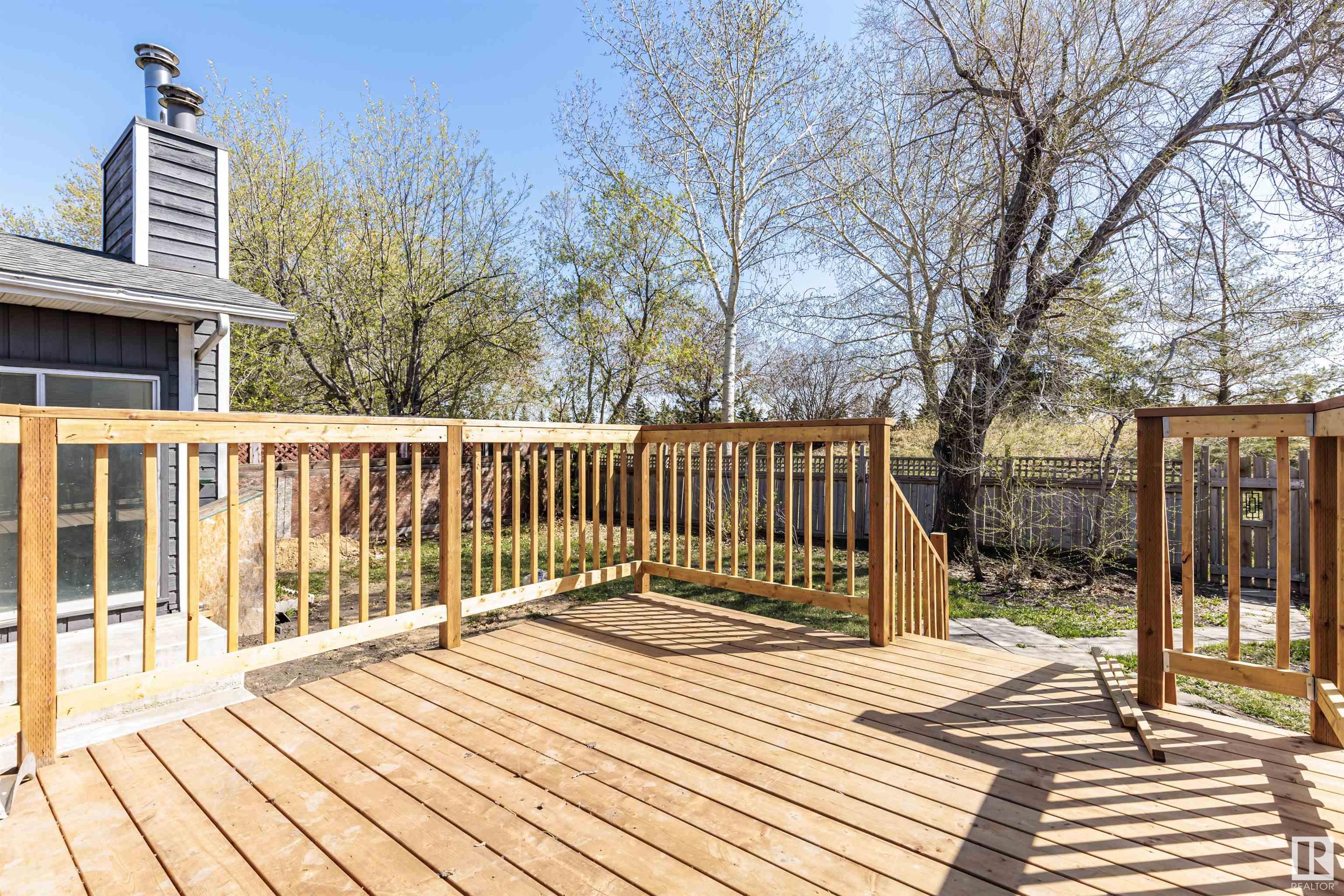      16723 98 ST NW , Edmonton,  ,T5X 2S8 ;  Listing Number: MLS E4420710