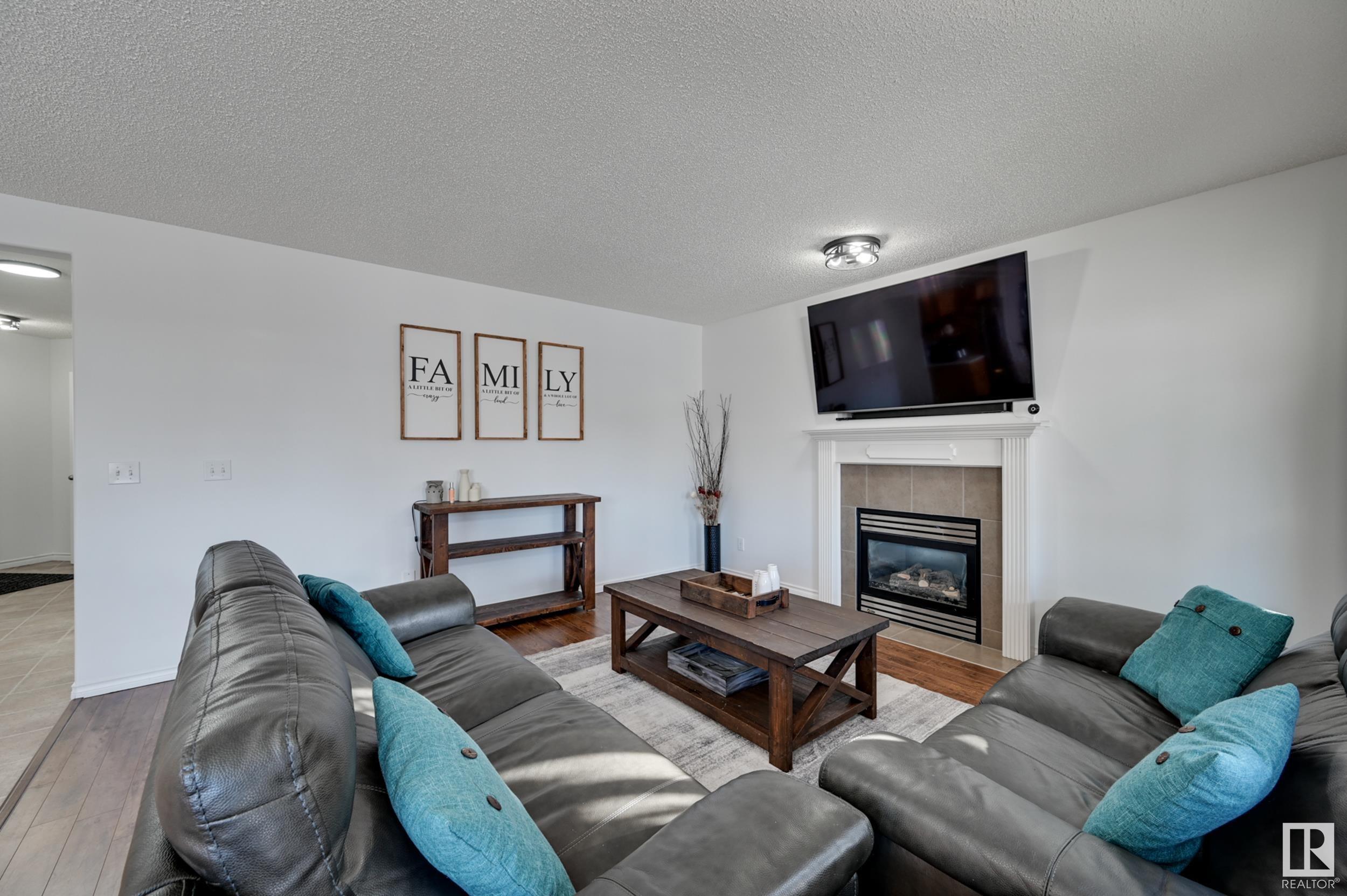      9 ASPEN GA , Fort Saskatchewan,  ,T8L 4R9 ;  Listing Number: MLS E4420716