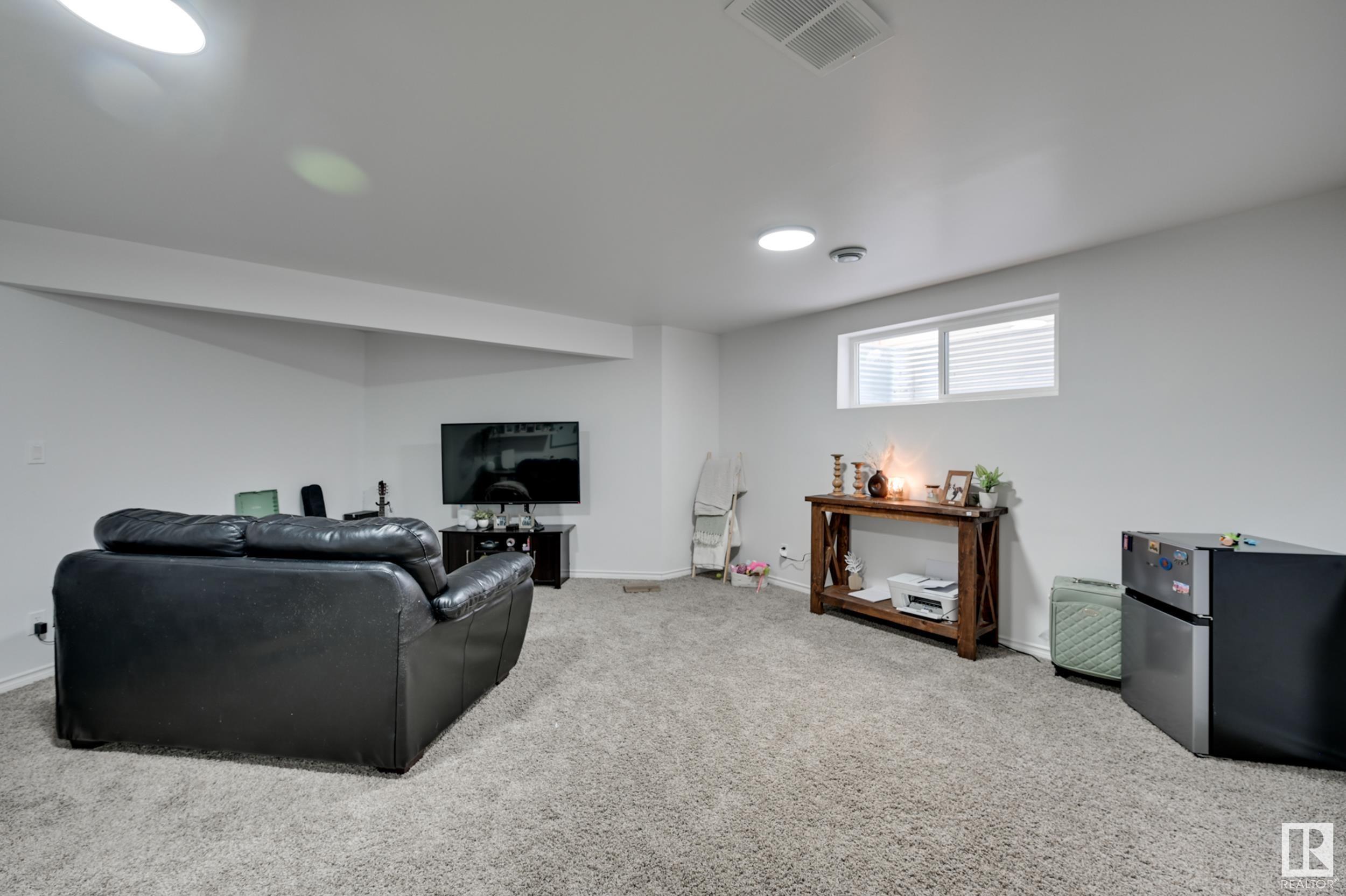      9 ASPEN GA , Fort Saskatchewan,  ,T8L 4R9 ;  Listing Number: MLS E4420716