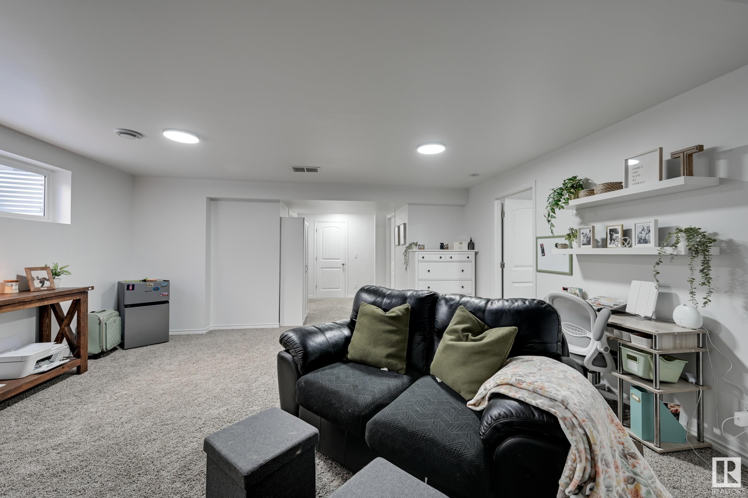      9 ASPEN GA , Fort Saskatchewan,  ,T8L 4R9 ;  Listing Number: MLS E4420716