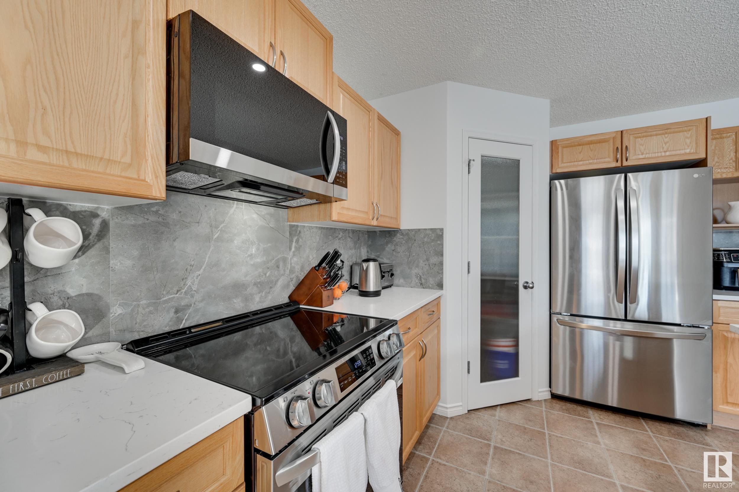     9 ASPEN GA , Fort Saskatchewan,  ,T8L 4R9 ;  Listing Number: MLS E4420716