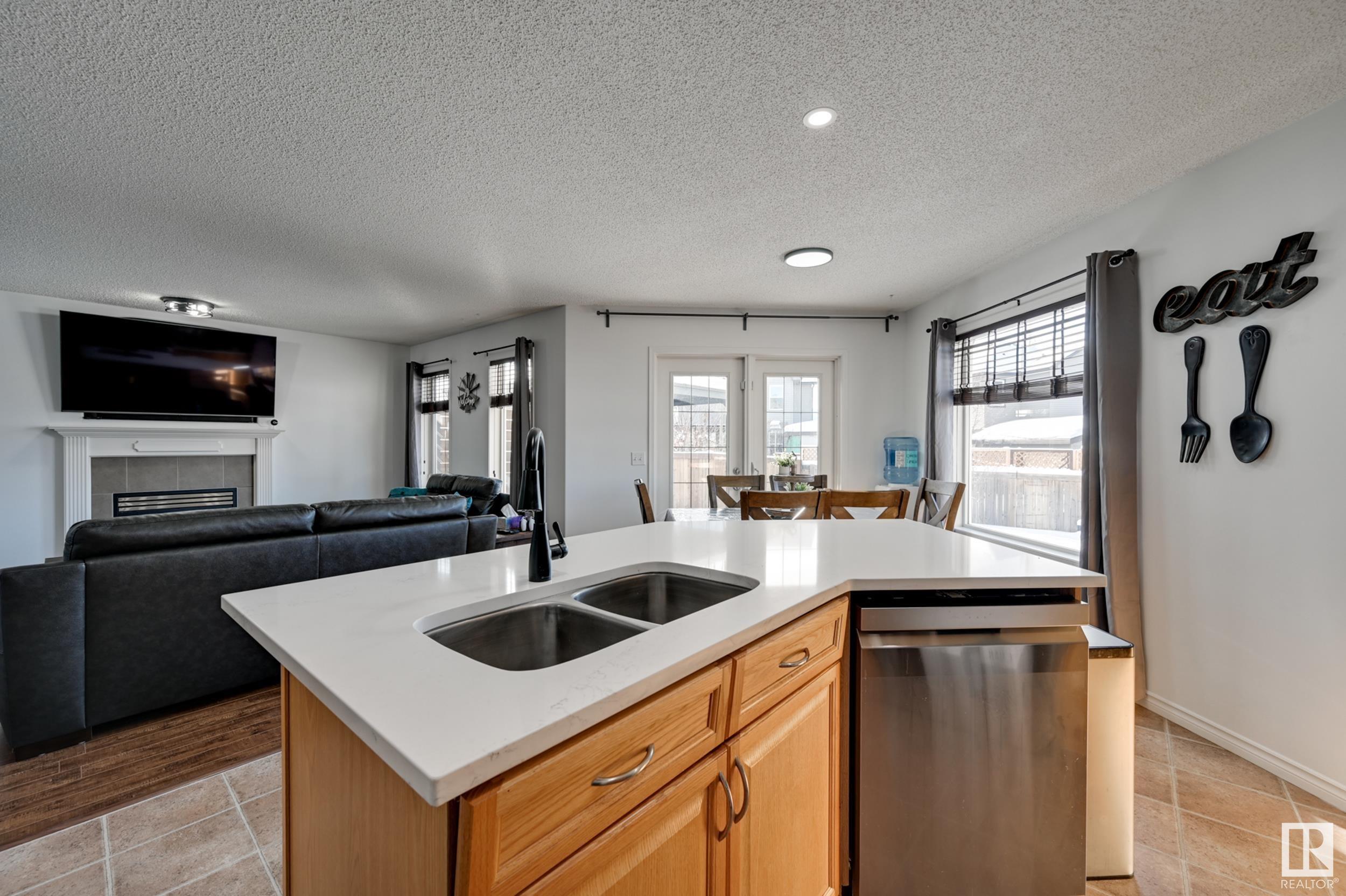      9 ASPEN GA , Fort Saskatchewan,  ,T8L 4R9 ;  Listing Number: MLS E4420716