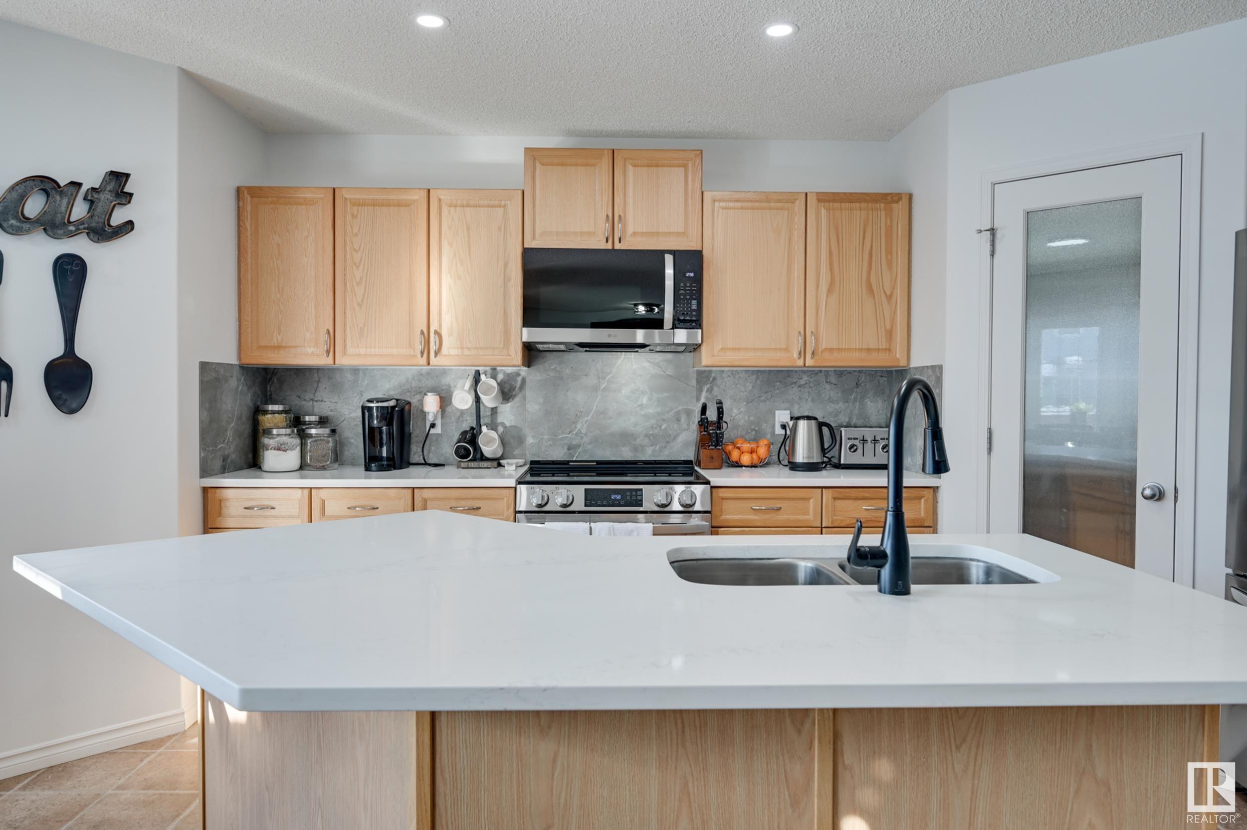      9 ASPEN GA , Fort Saskatchewan,  ,T8L 4R9 ;  Listing Number: MLS E4420716