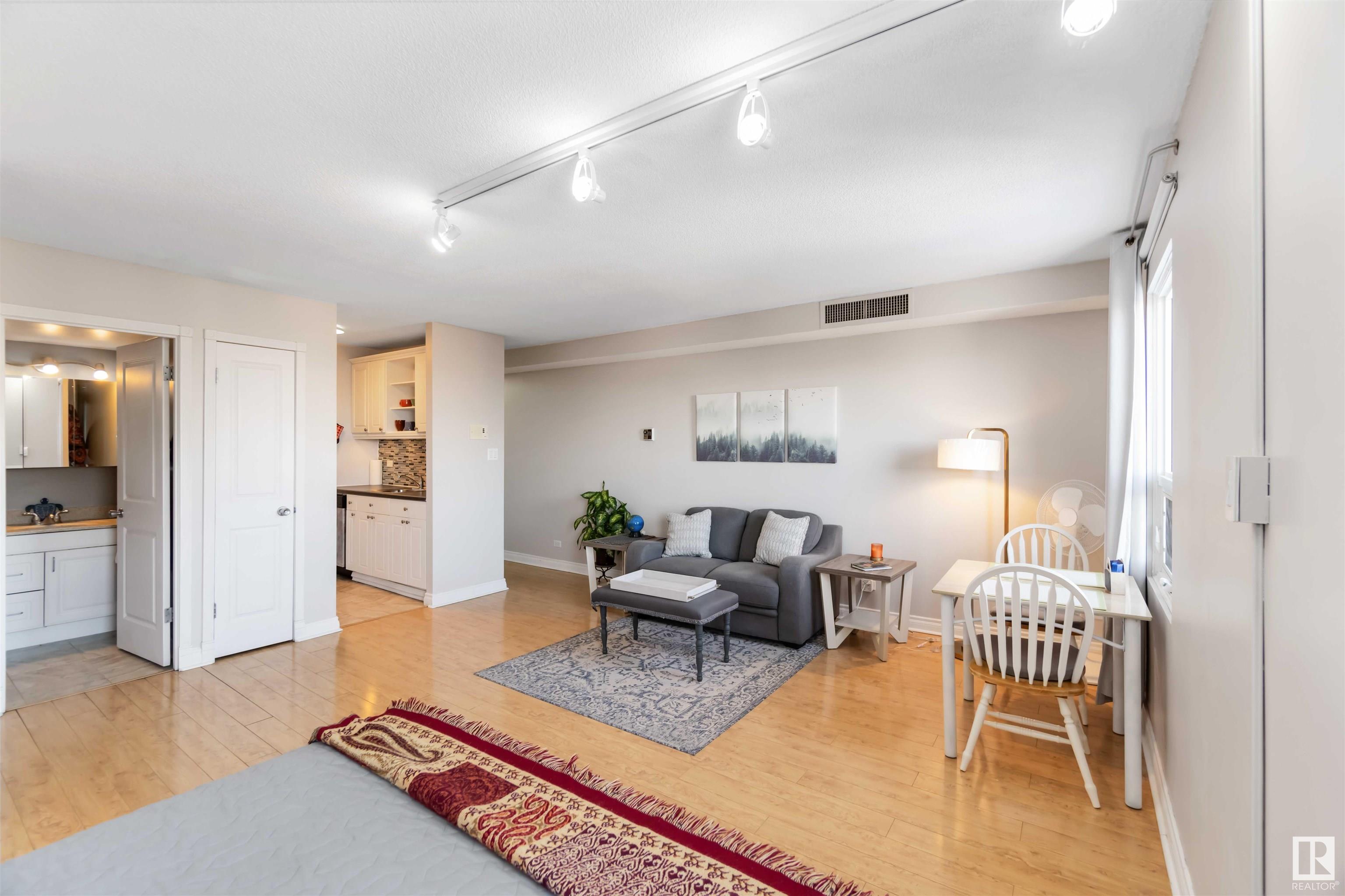      #1005 10140 120 ST NW , Edmonton,  ,T5K 1Z8 ;  Listing Number: MLS E4420721
