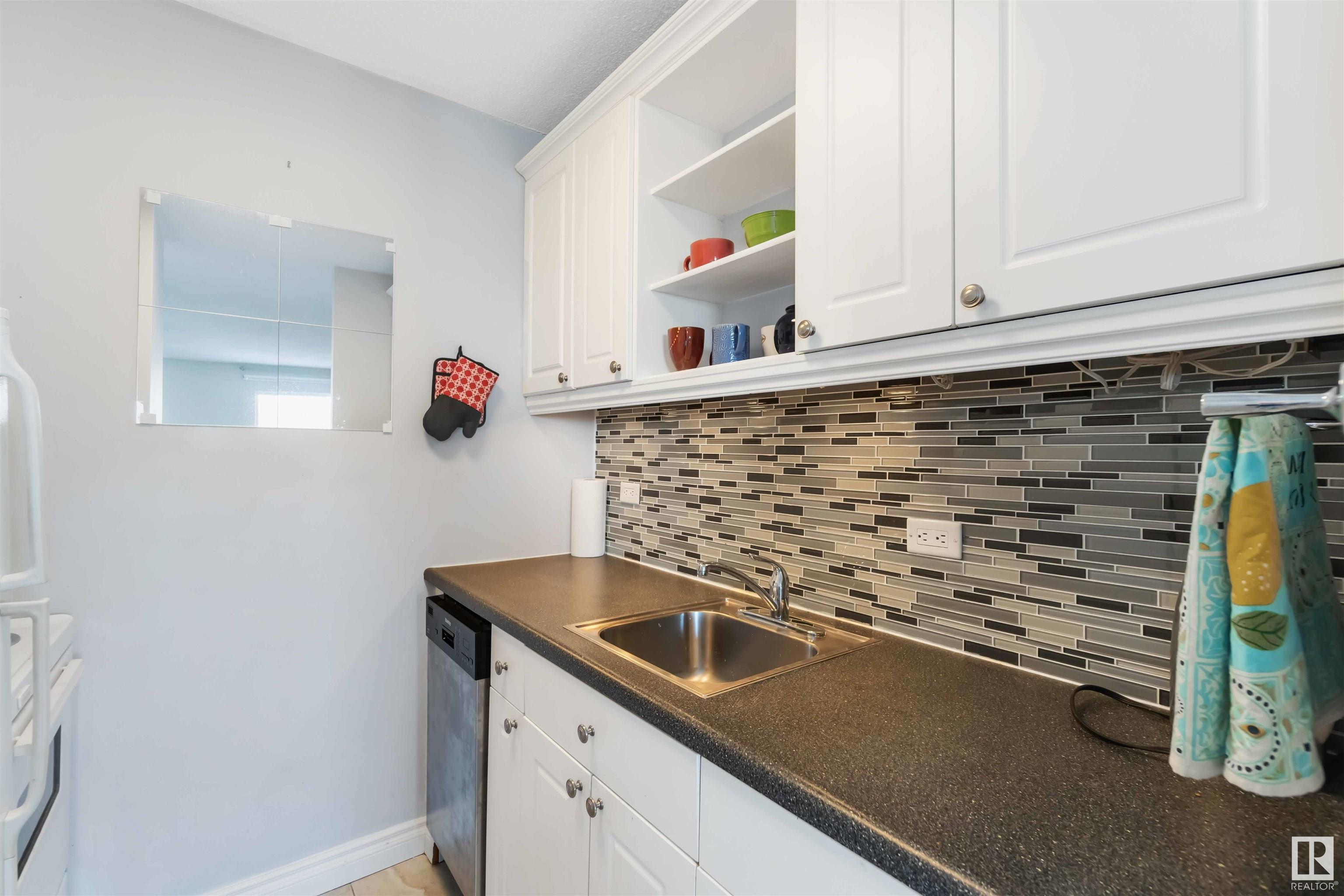      #1005 10140 120 ST NW , Edmonton,  ,T5K 1Z8 ;  Listing Number: MLS E4420721