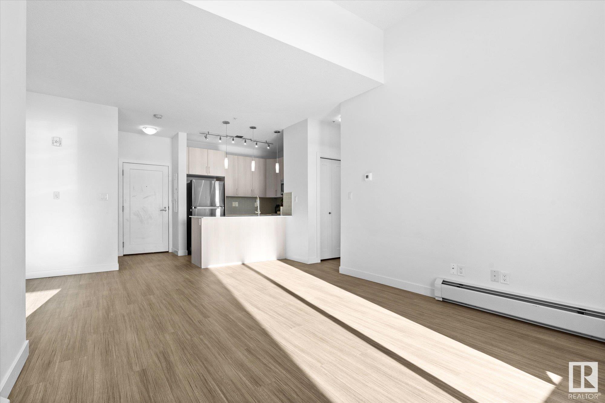      #404 17 COLUMBIA AV W , Devon,  ,T9G 1K1 ;  Listing Number: MLS E4420739