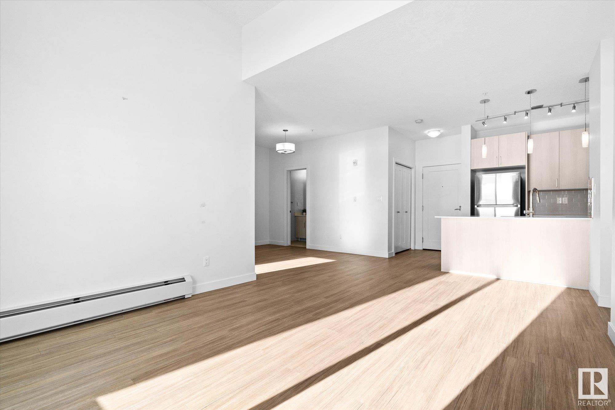      #404 17 COLUMBIA AV W , Devon,  ,T9G 1K1 ;  Listing Number: MLS E4420739