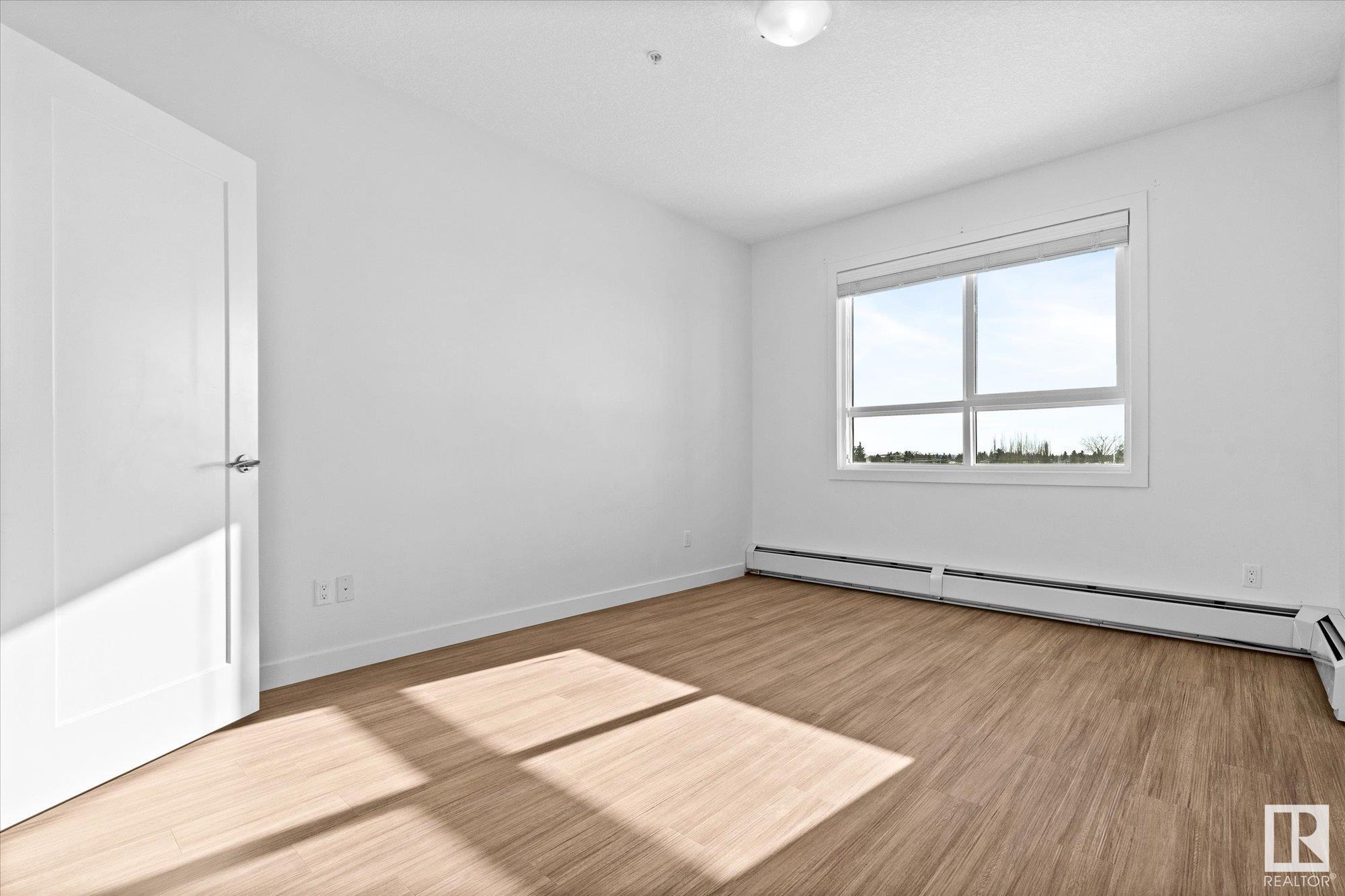      #404 17 COLUMBIA AV W , Devon,  ,T9G 1K1 ;  Listing Number: MLS E4420739