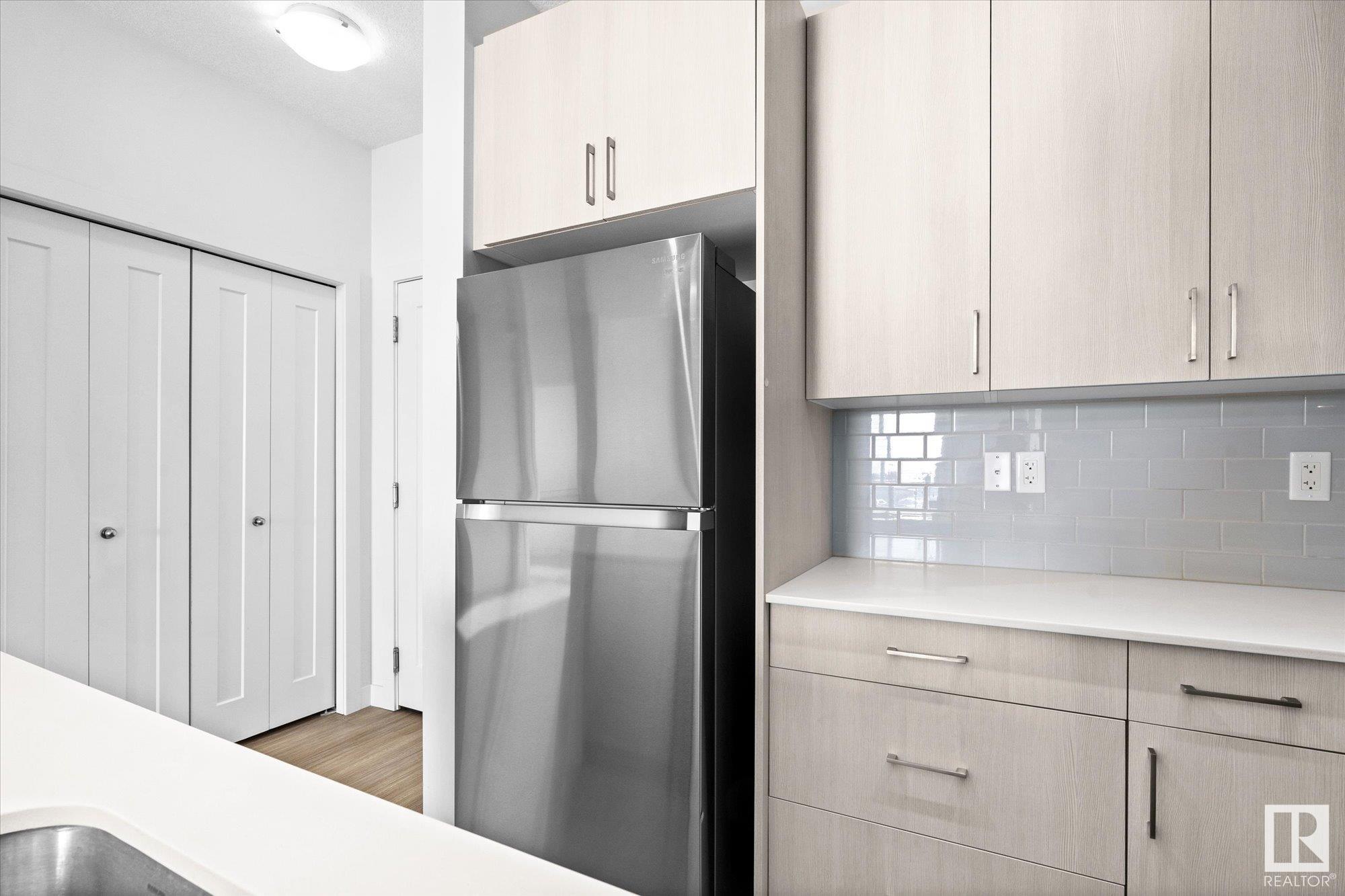      #404 17 COLUMBIA AV W , Devon,  ,T9G 1K1 ;  Listing Number: MLS E4420739