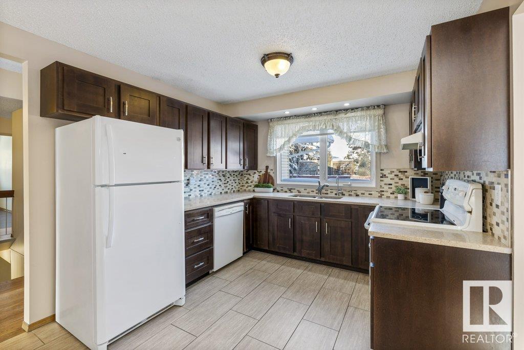      27 ASH CR , St. Albert,  ,T8N 3J6 ;  Listing Number: MLS E4420741
