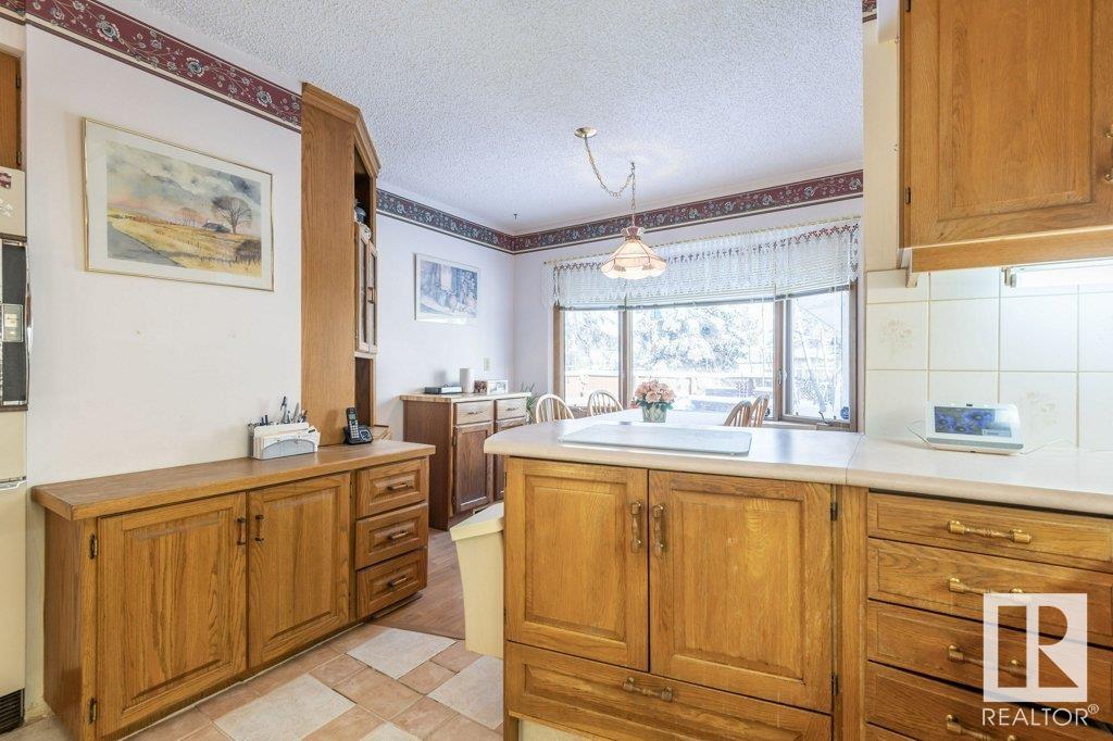      3723 117A ST NW , Edmonton,  ,T6J 1V6 ;  Listing Number: MLS E4420747