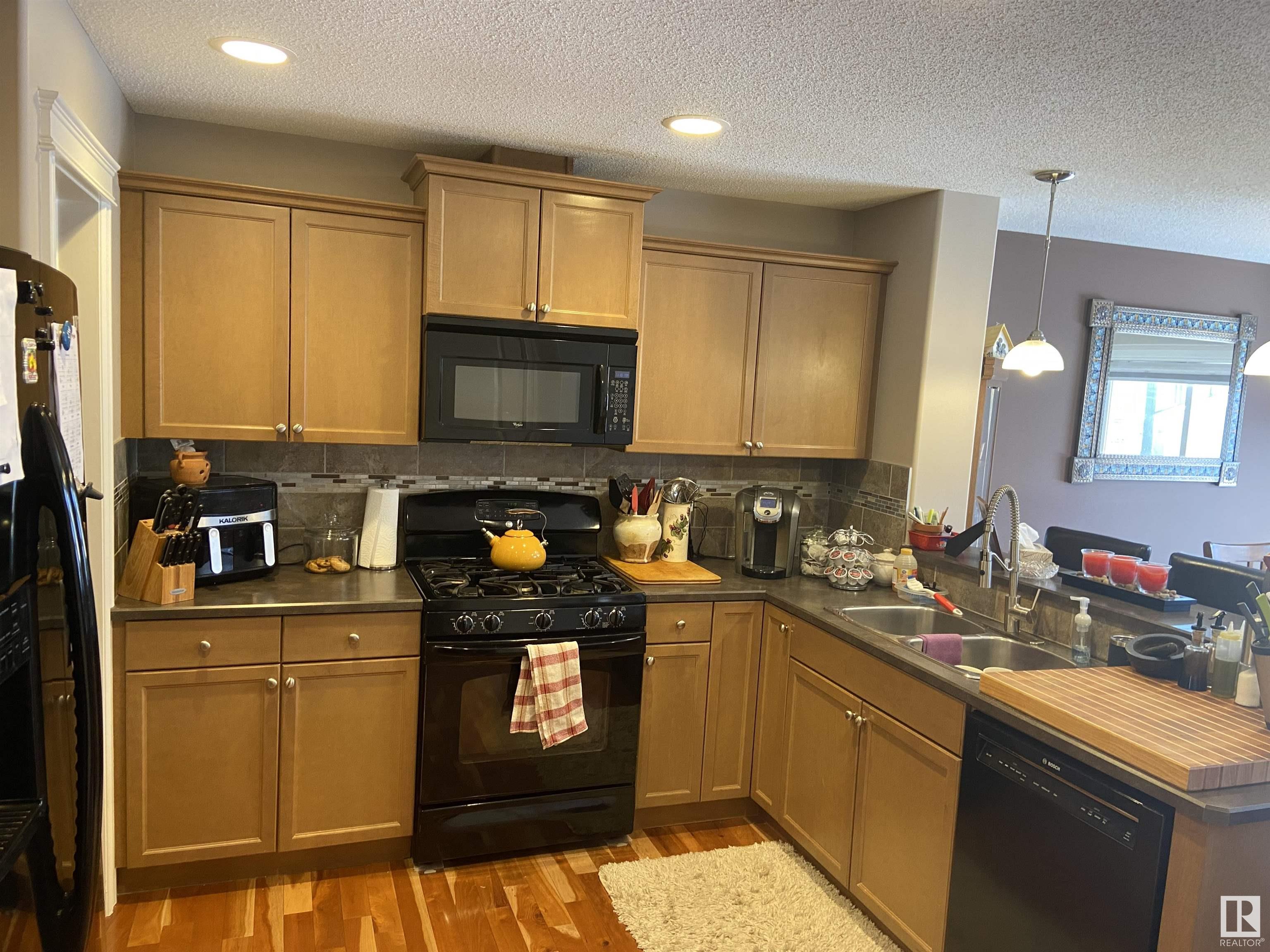      31 catalina CO N , Fort Saskatchewan,  ,T7X 0L5 ;  Listing Number: MLS E4420758