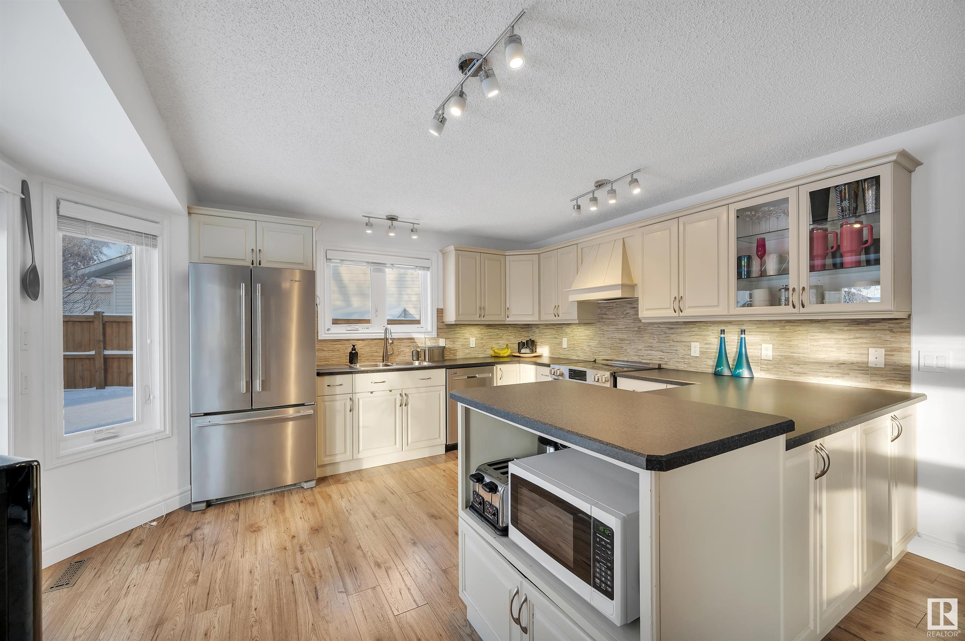      12 CANYON DR , Sherwood Park,  ,T8H 1N2 ;  Listing Number: MLS E4420759