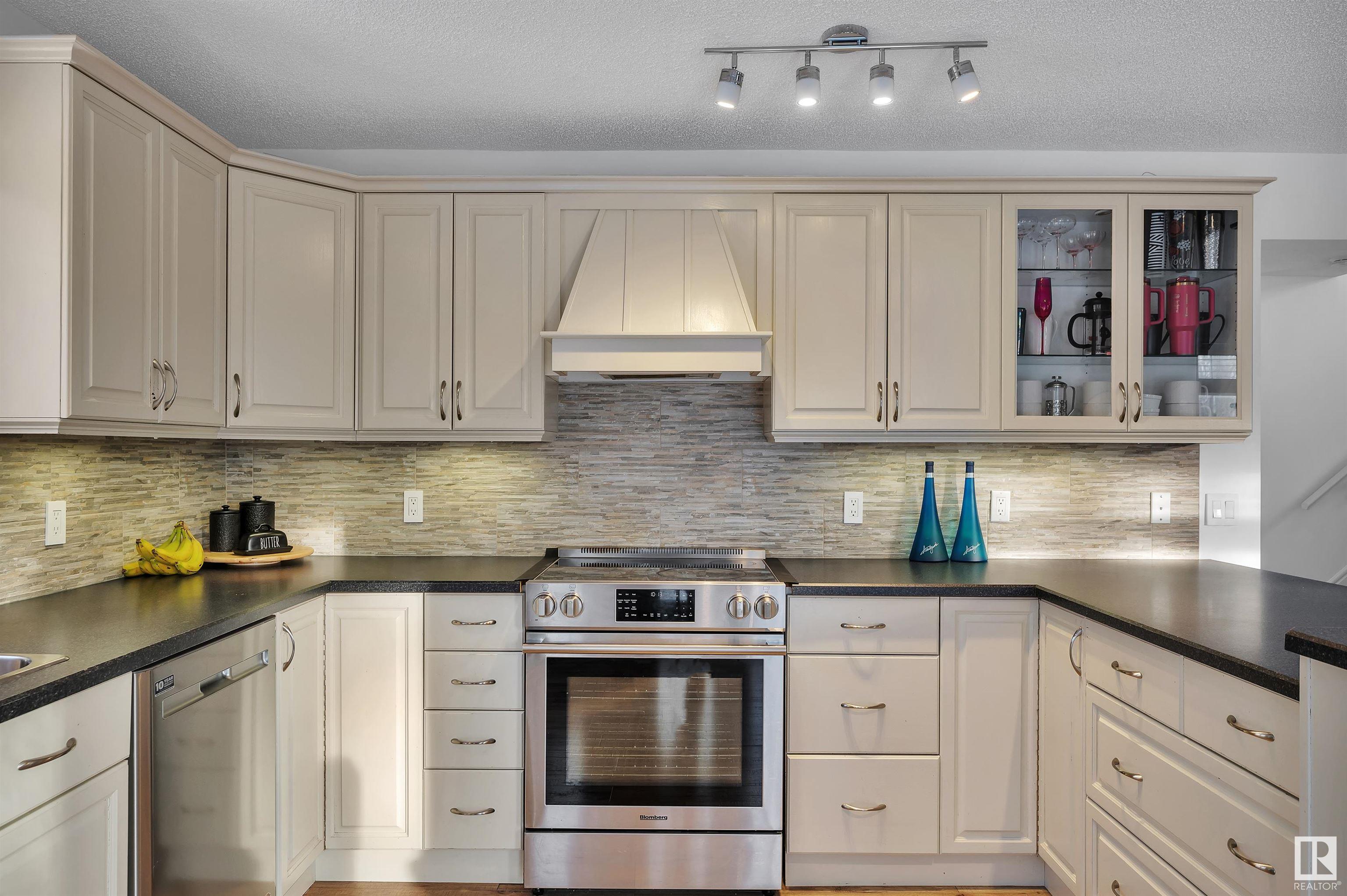      12 CANYON DR , Sherwood Park,  ,T8H 1N2 ;  Listing Number: MLS E4420759