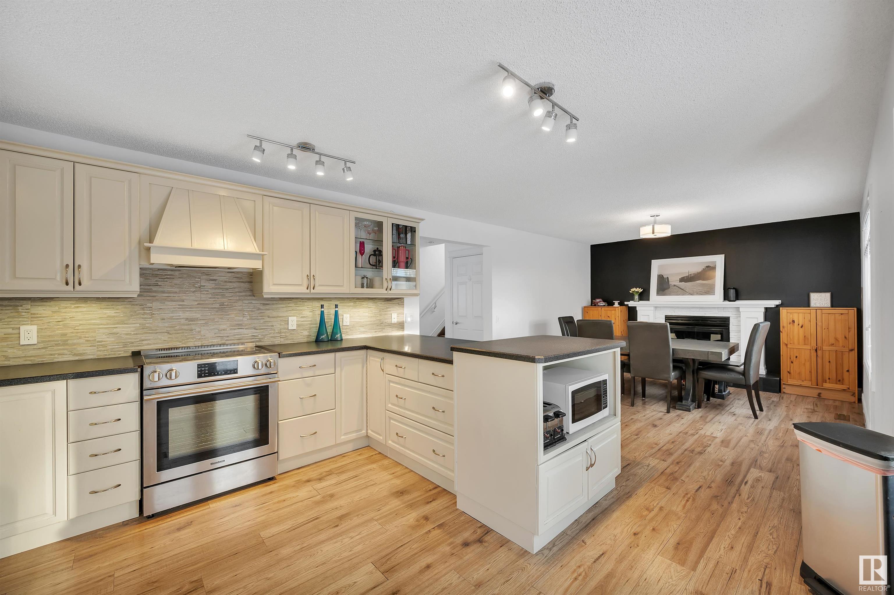      12 CANYON DR , Sherwood Park,  ,T8H 1N2 ;  Listing Number: MLS E4420759