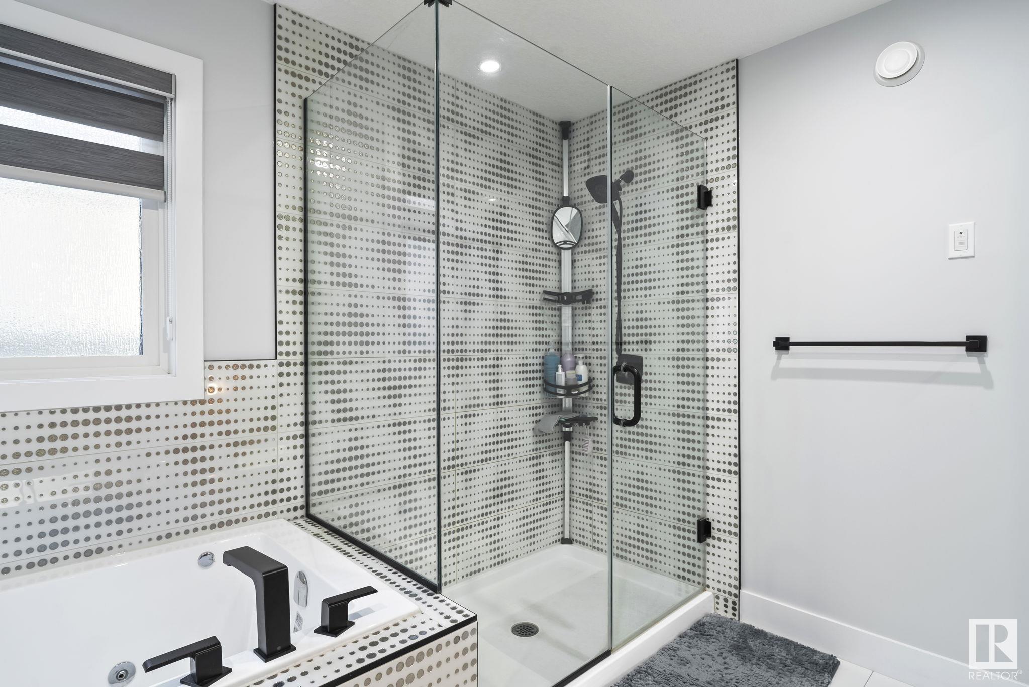      2012 18 AV NW , Edmonton,  ,T6T 2M8 ;  Listing Number: MLS E4420761