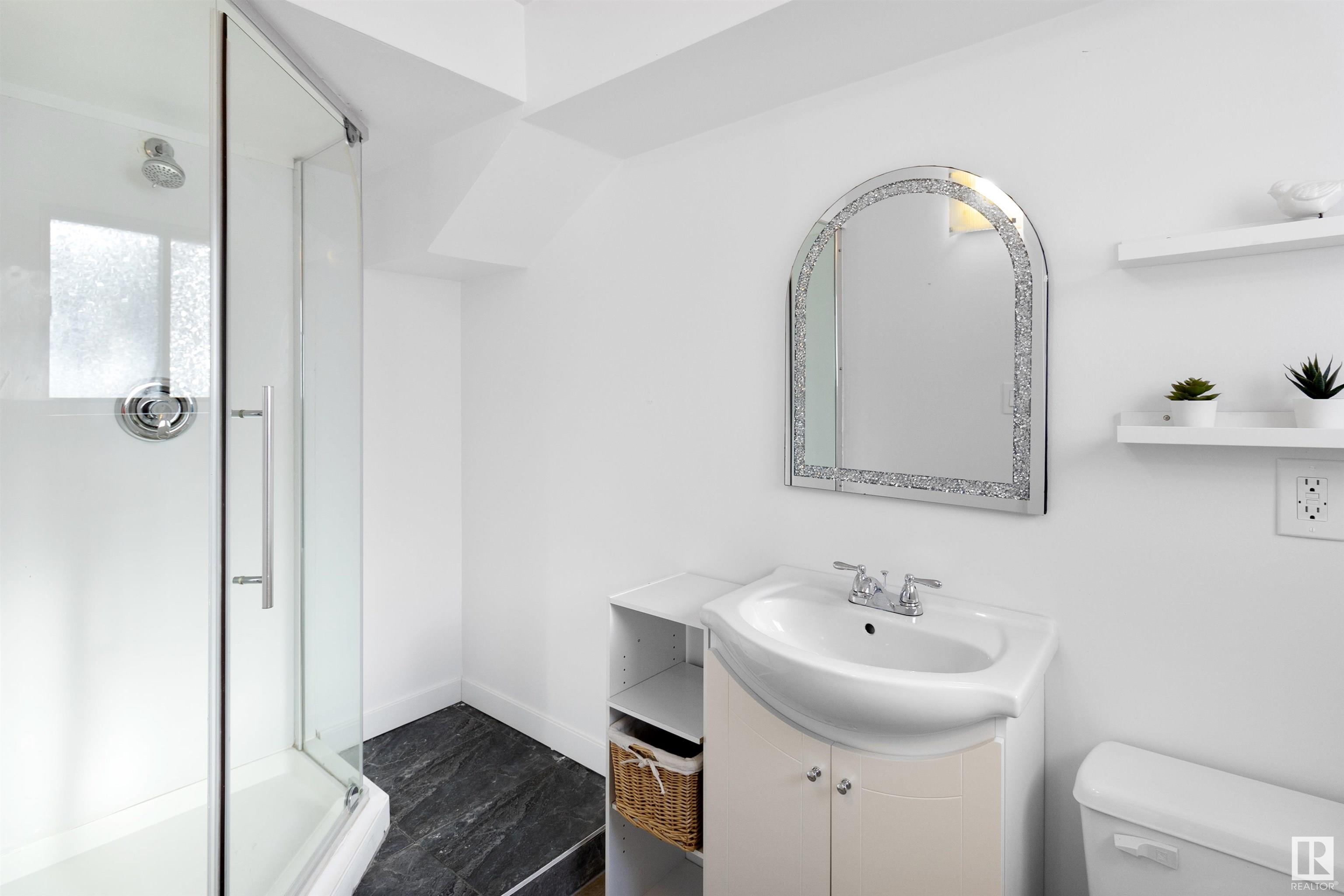      890 COTTONWOOD AV , Sherwood Park,  ,T8A 1Z2 ;  Listing Number: MLS E4420766