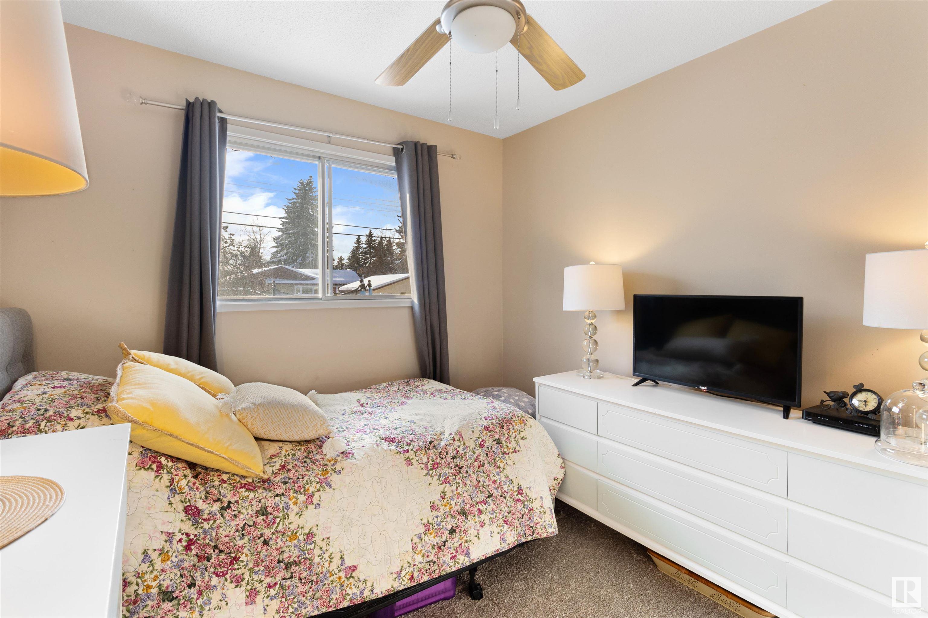      890 COTTONWOOD AV , Sherwood Park,  ,T8A 1Z2 ;  Listing Number: MLS E4420766