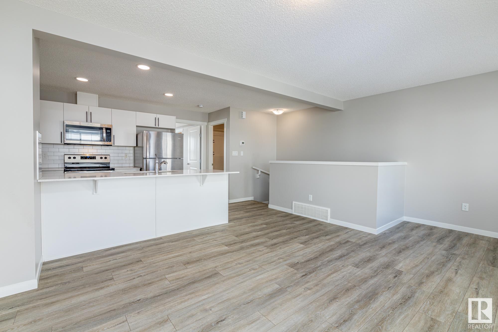      #19 1110 DANIELS LI SW , Edmonton,  ,T6W 4N6 ;  Listing Number: MLS E4420769