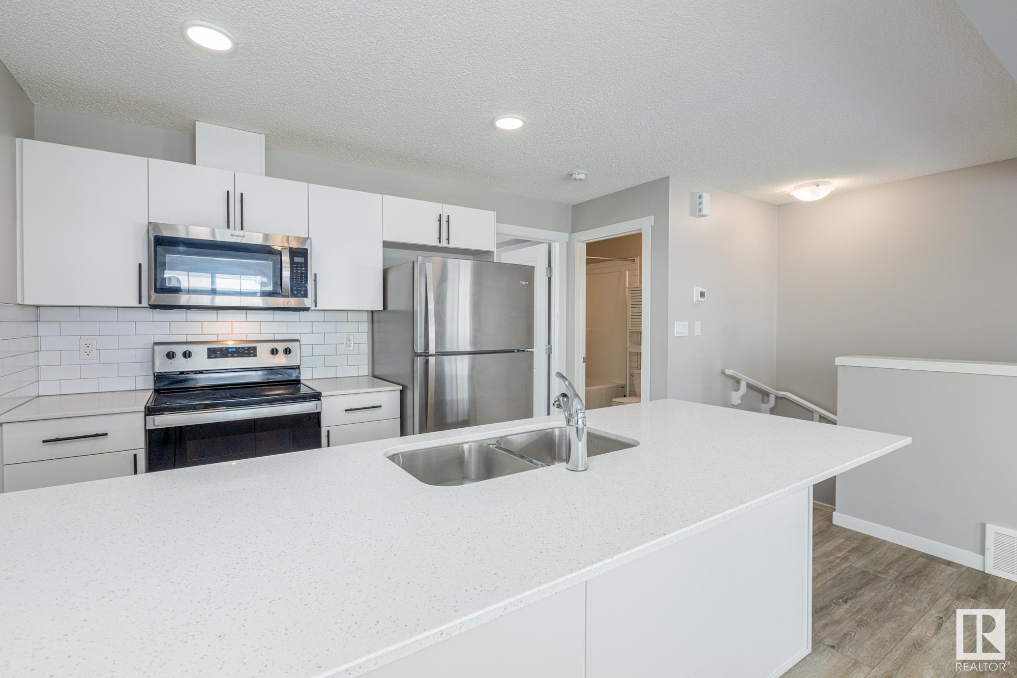     #19 1110 DANIELS LI SW , Edmonton,  ,T6W 4N6 ;  Listing Number: MLS E4420769
