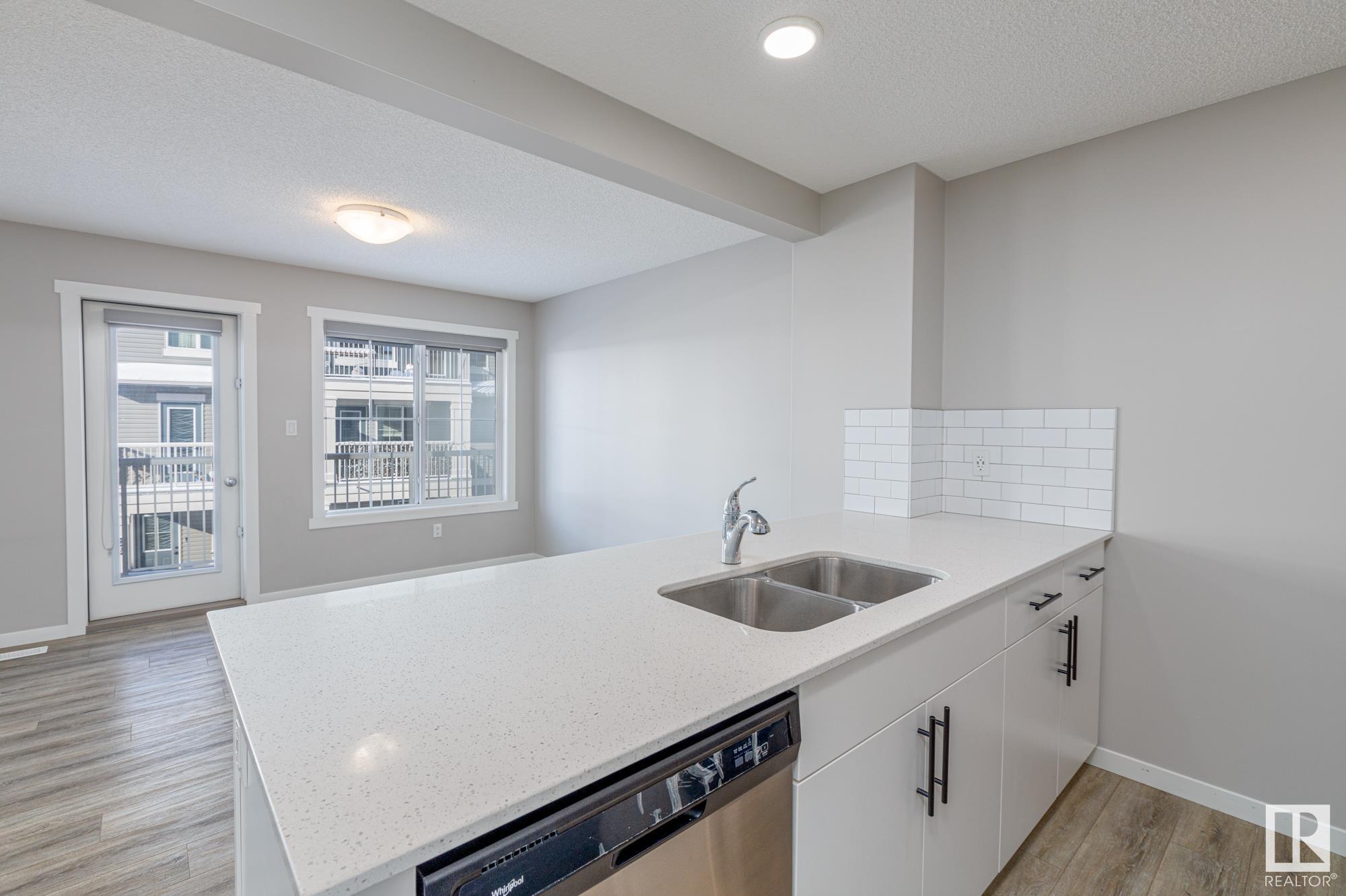      #19 1110 DANIELS LI SW , Edmonton,  ,T6W 4N6 ;  Listing Number: MLS E4420769
